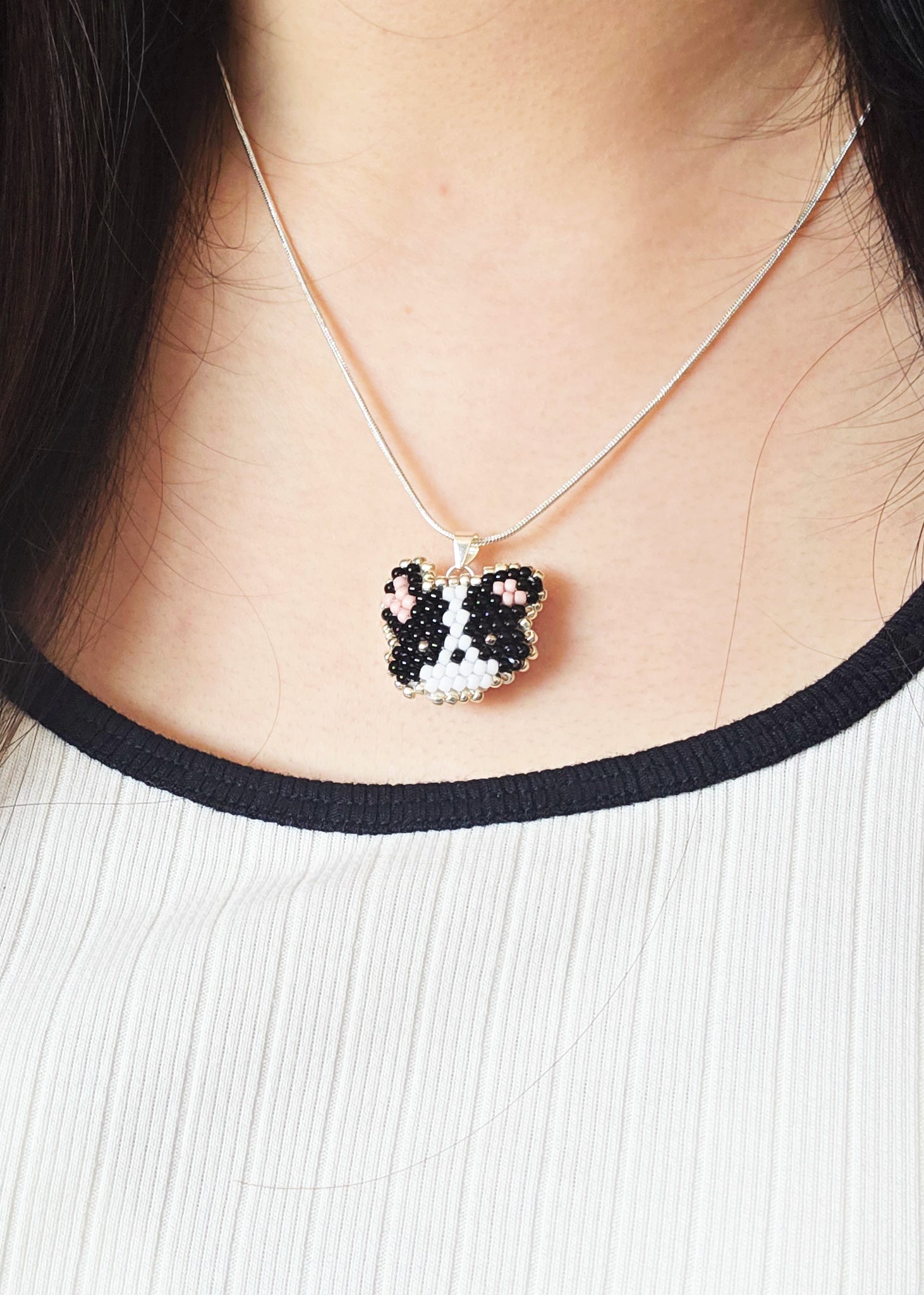 Border Collie Necklace Model Close