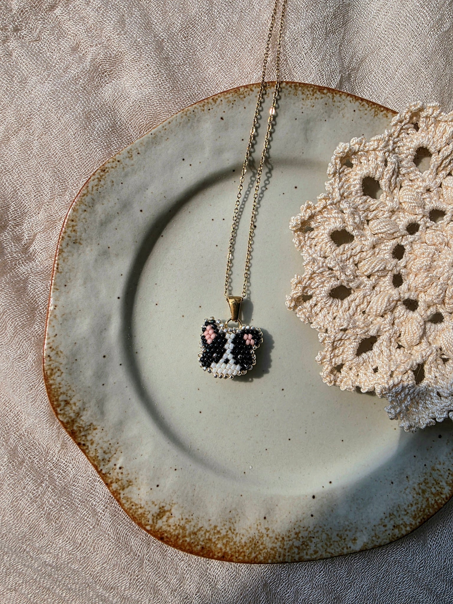 Border collie necklace front