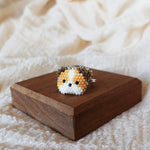 Bulldog Ring Display Right