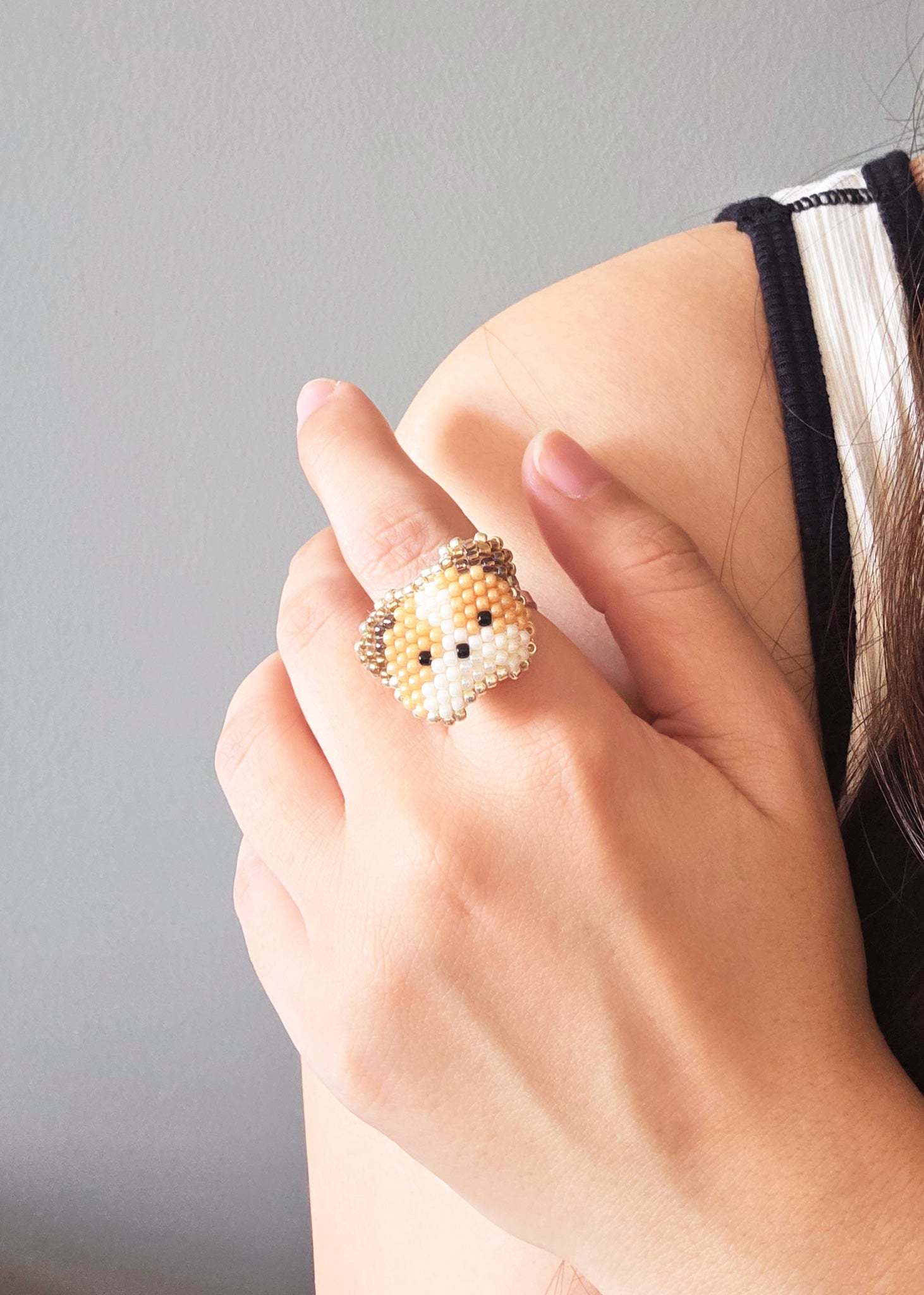 Bulldog Ring Model Close