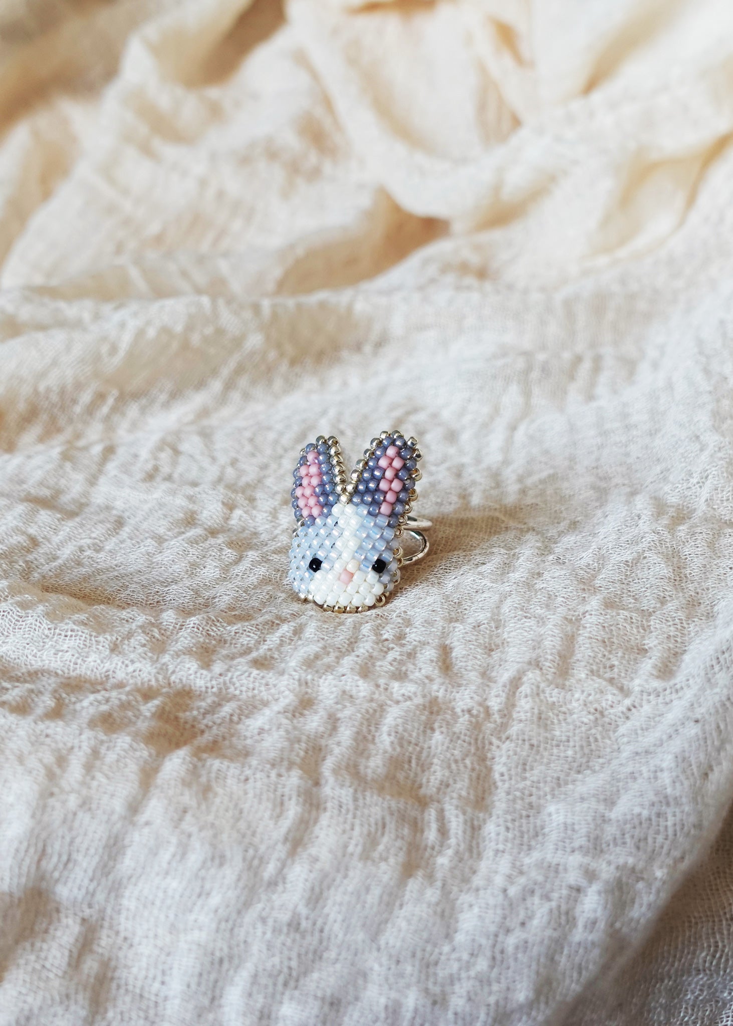 Bunny Ring in Grey Front