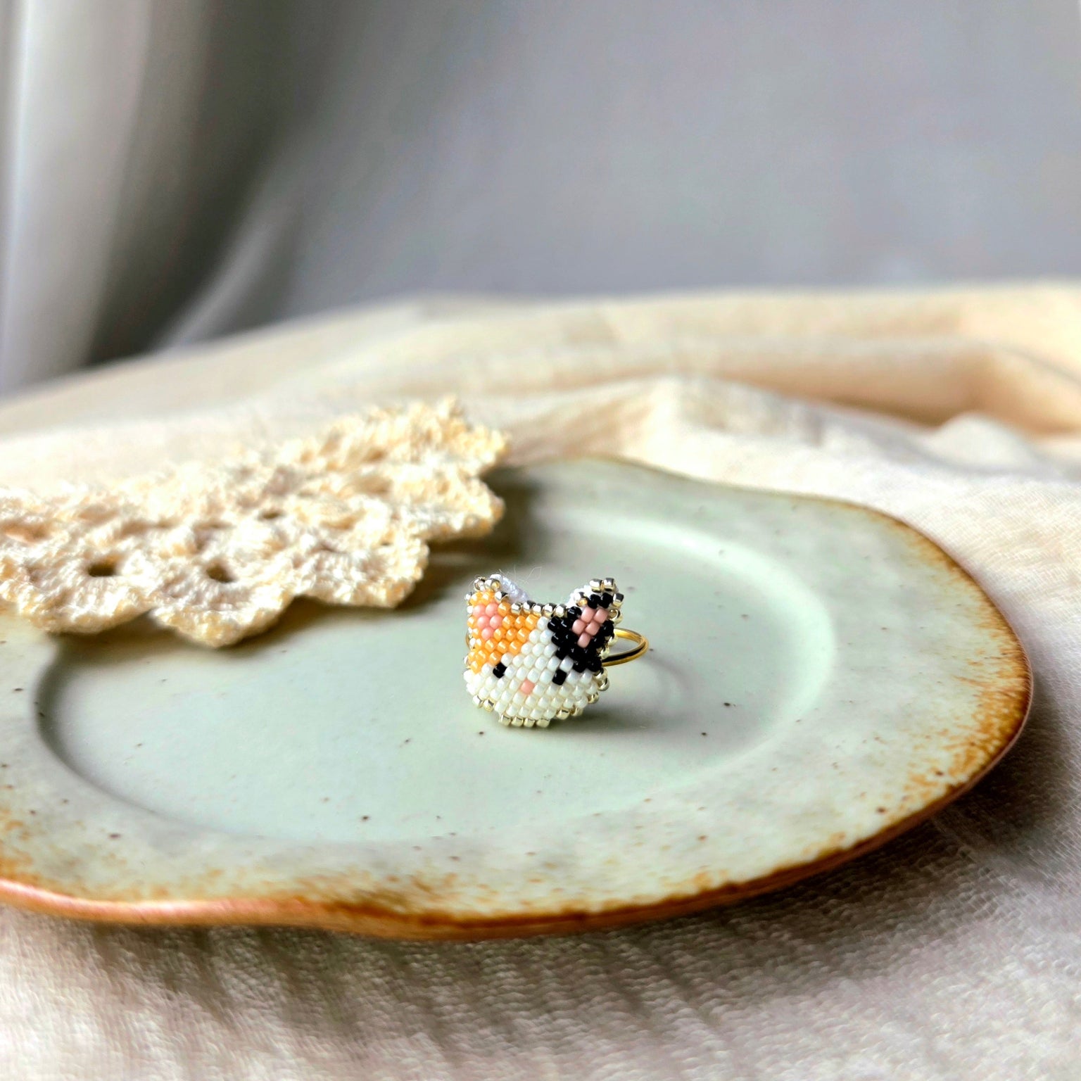 Calico cat ring front