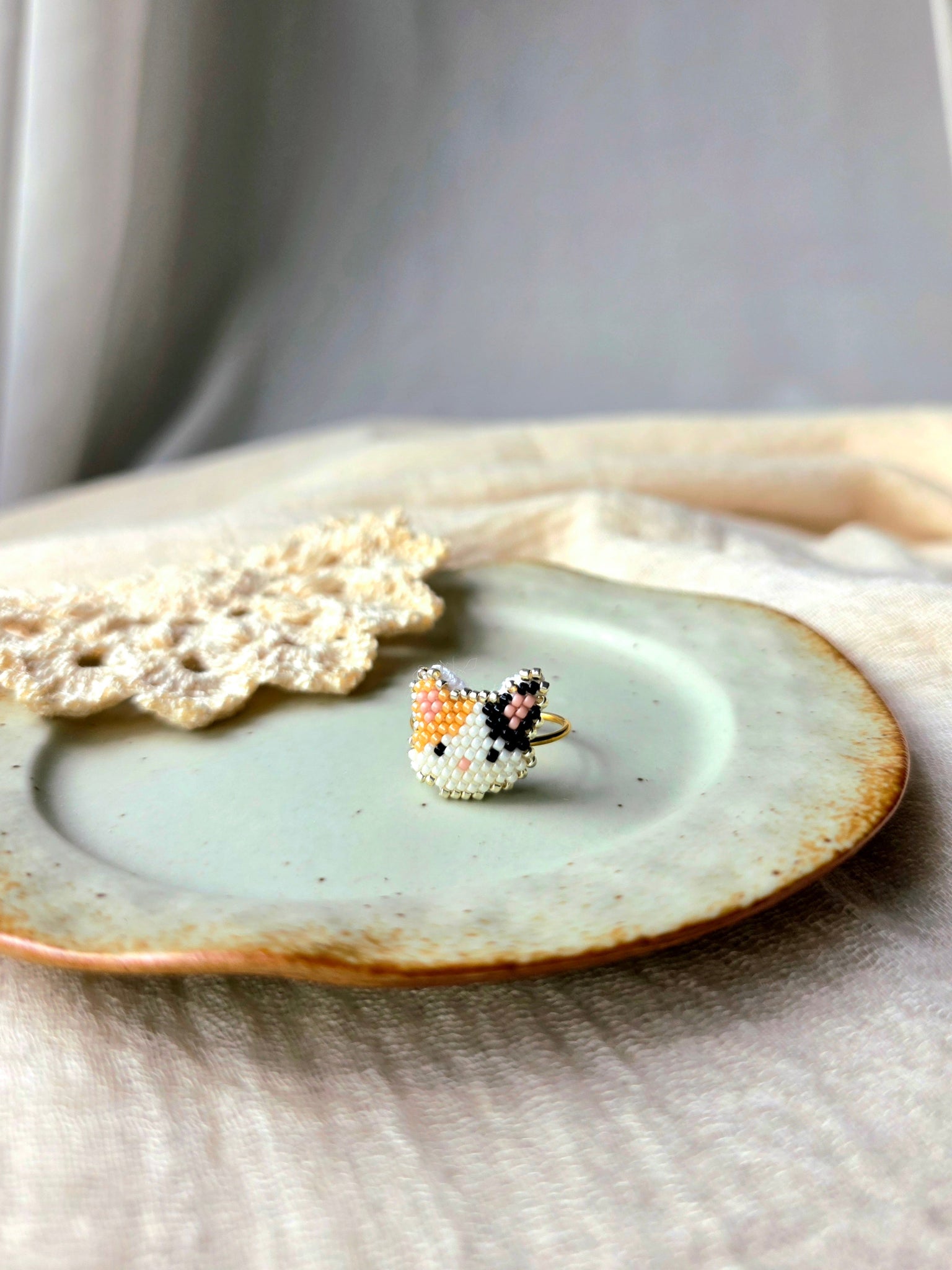 Calico cat ring front