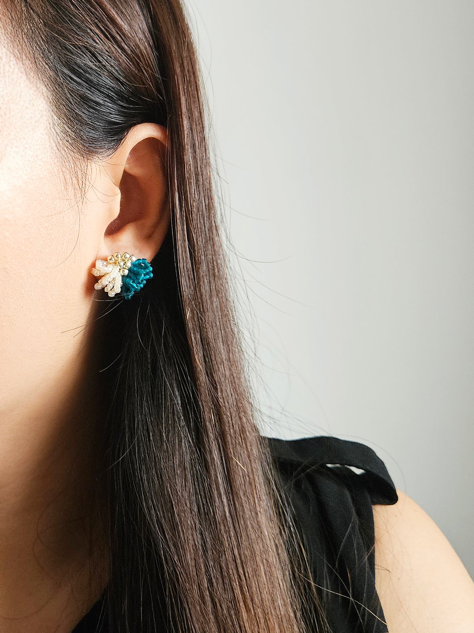 Camellia Clo Dip Stud Earrings in Teal Model