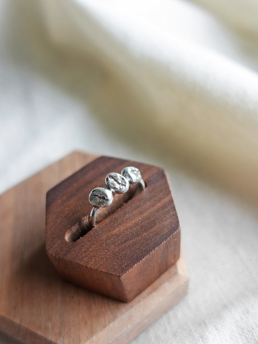 Coffee Beans Ring Top