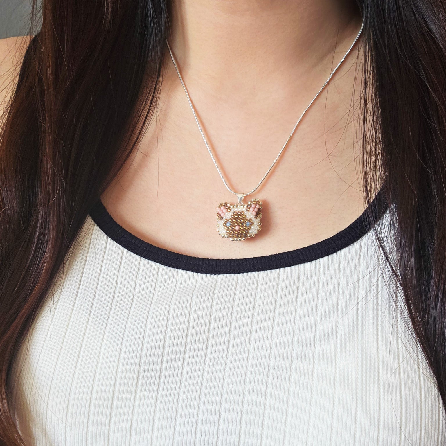Colorpoint Cat Necklace in Chocolate Model