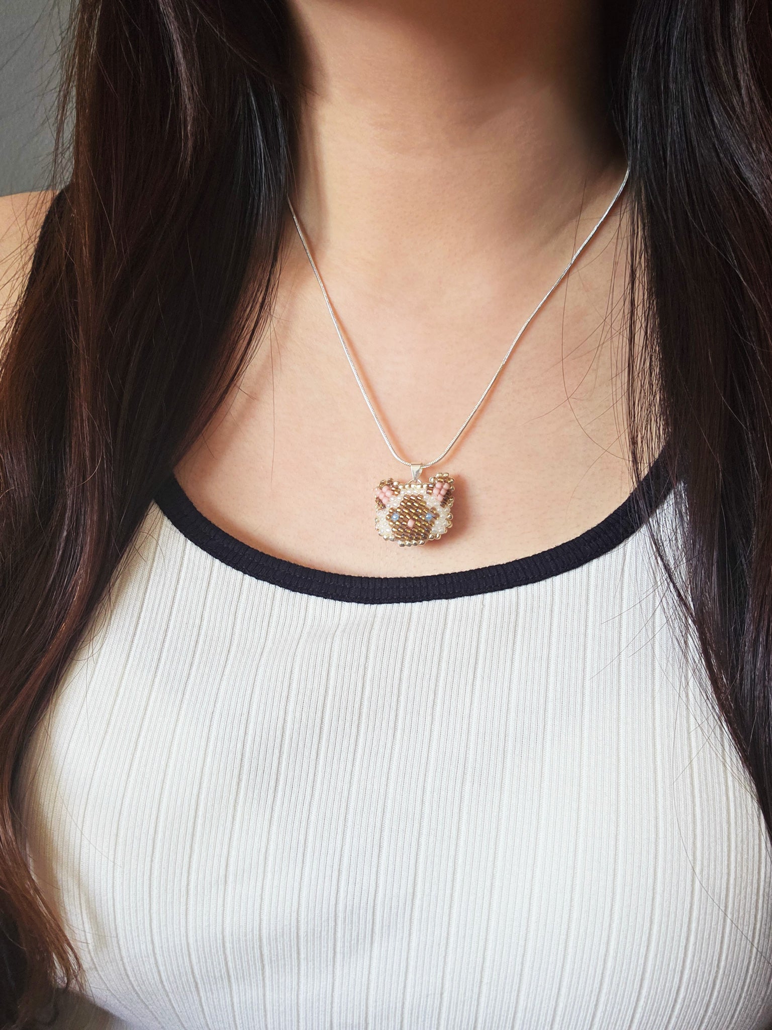 Colorpoint Cat Necklace in Chocolate Model