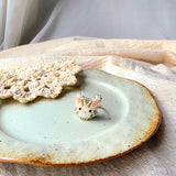 Cream tabby cat ring front