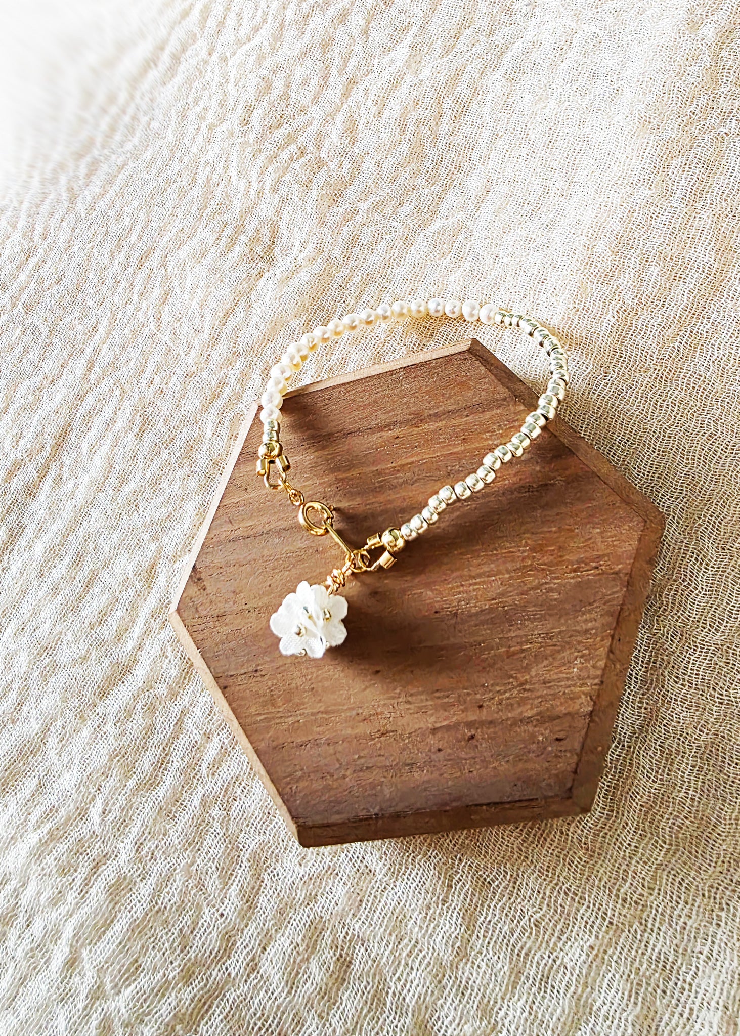 Cyme Petite Bracelet in White Front