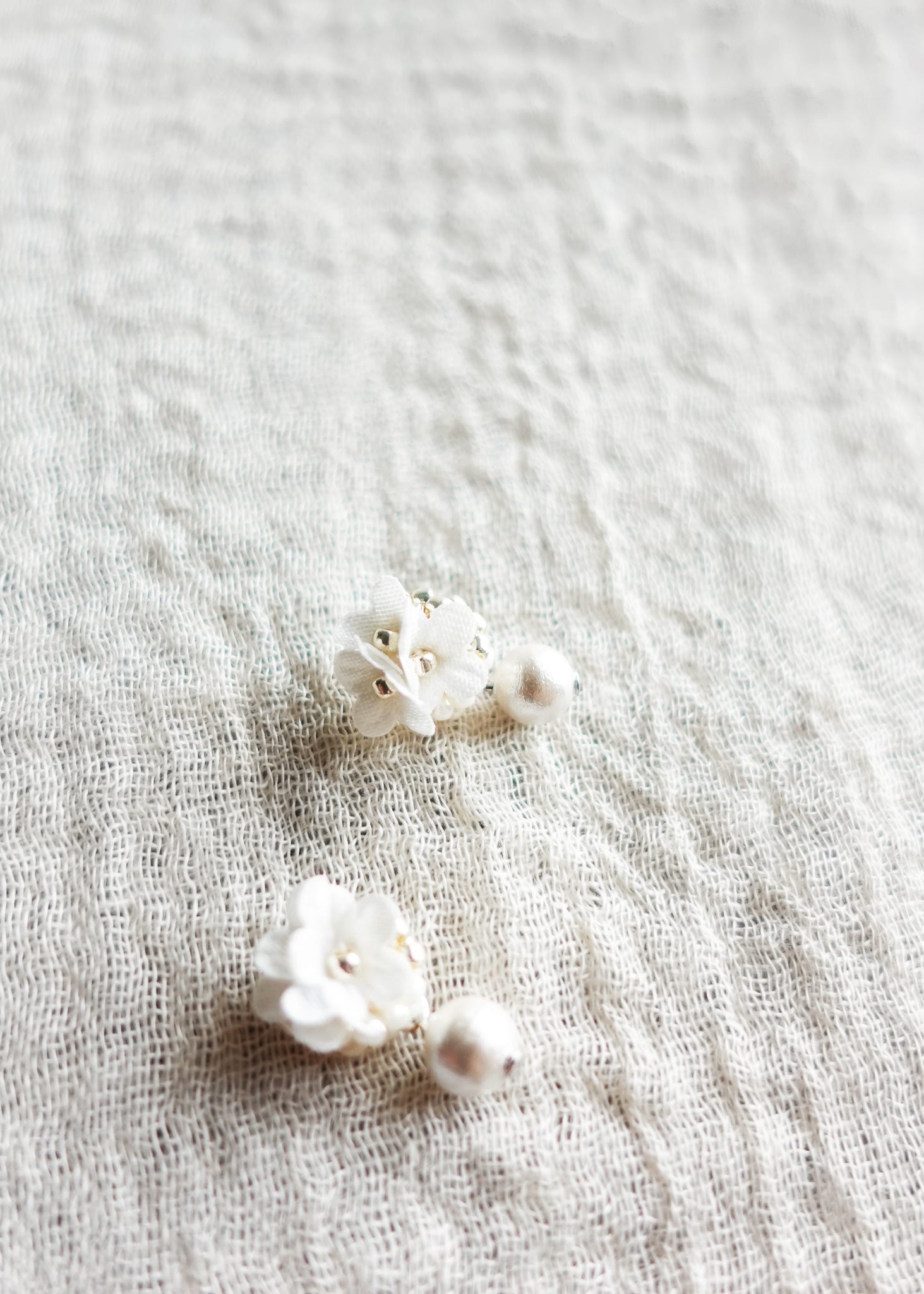 Cyme Petite Snowball Earrings in White Top
