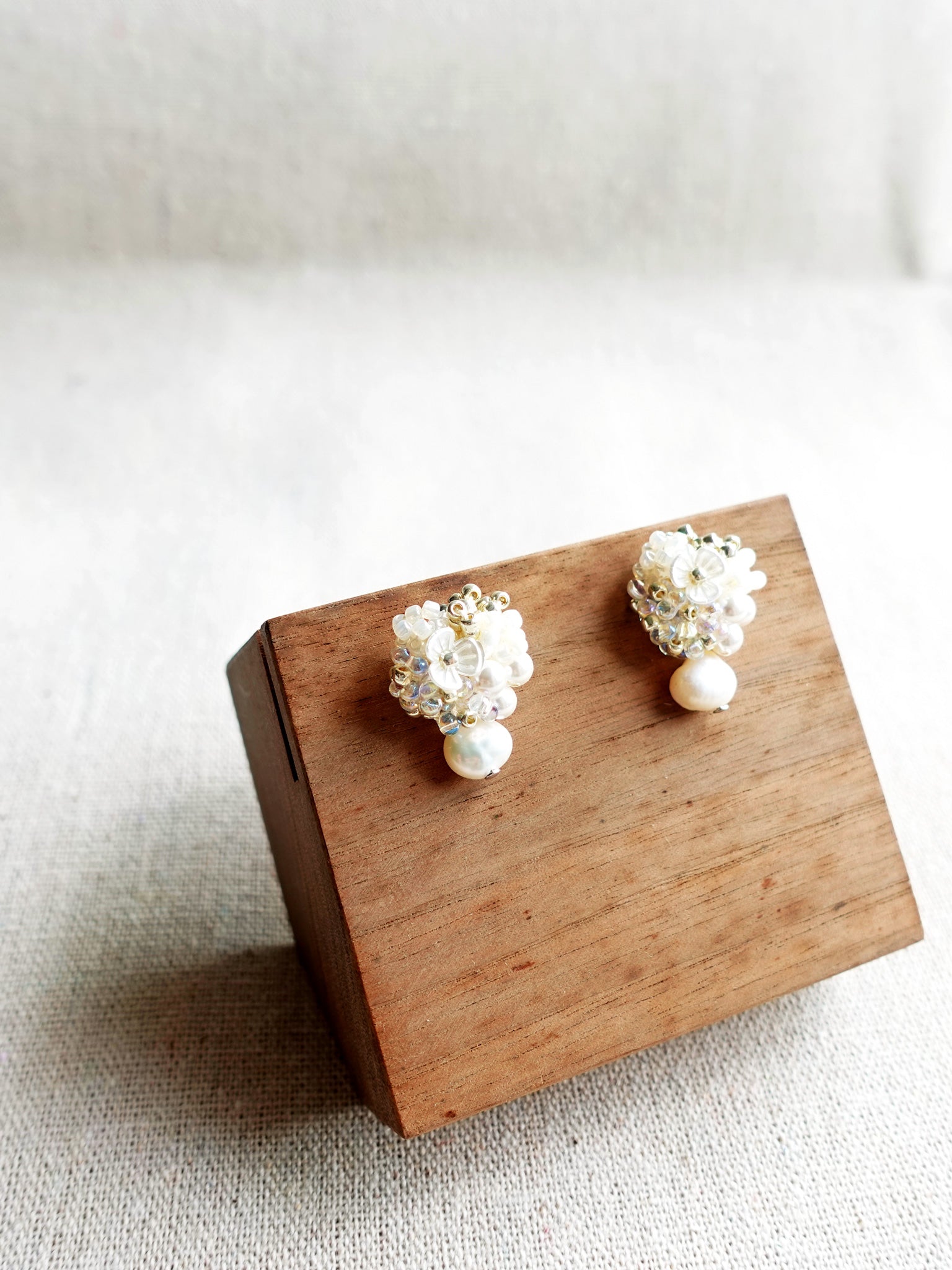 Cynthia Lilith Earrings in White Side