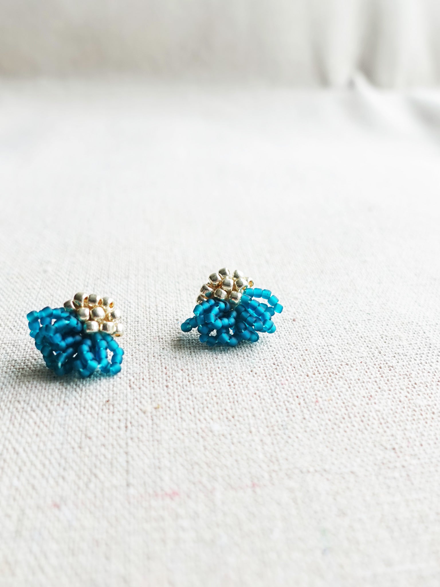 Dahlia Stud Earrings in Teal Right