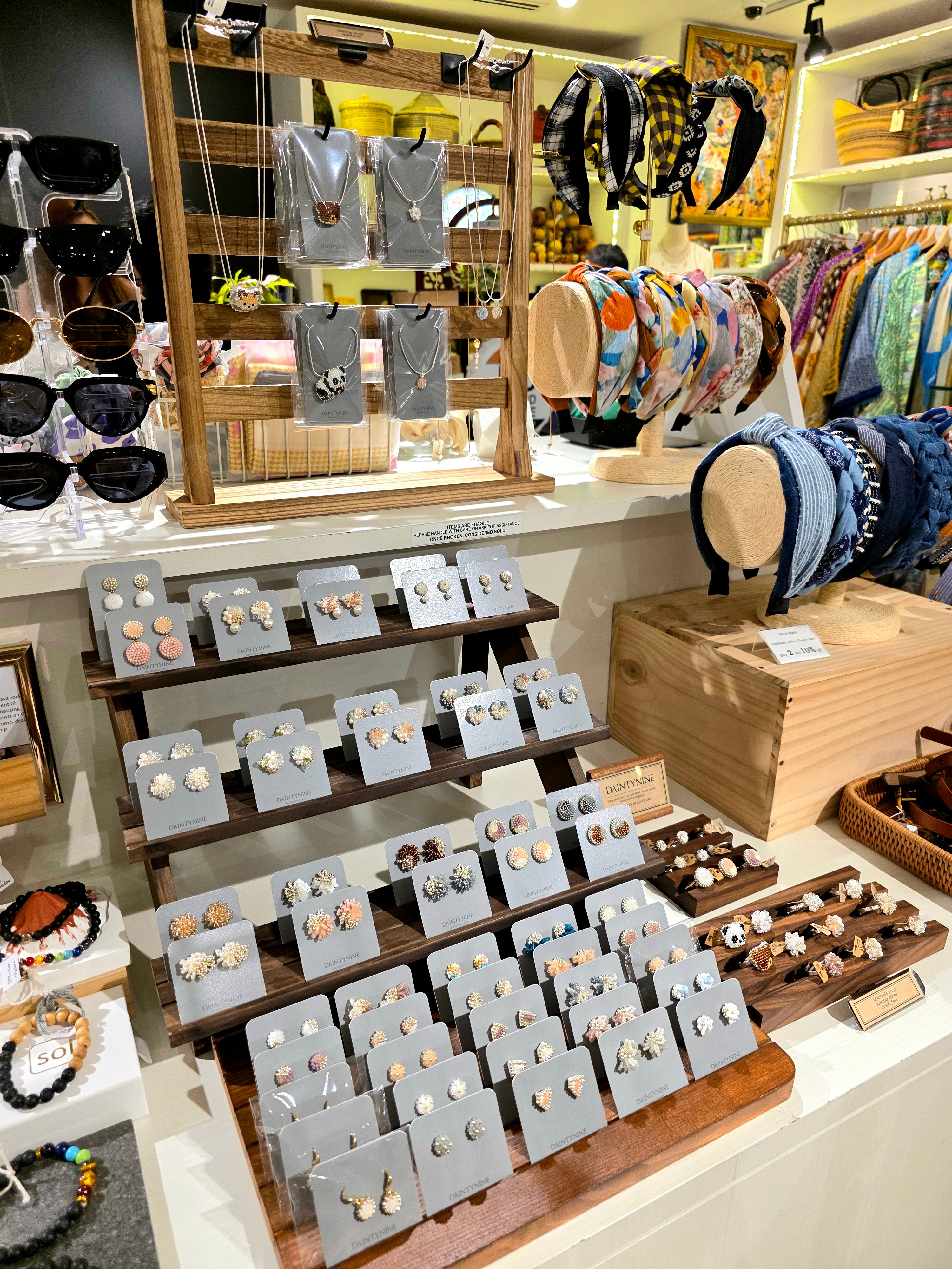 Daintynine at Therapy Market