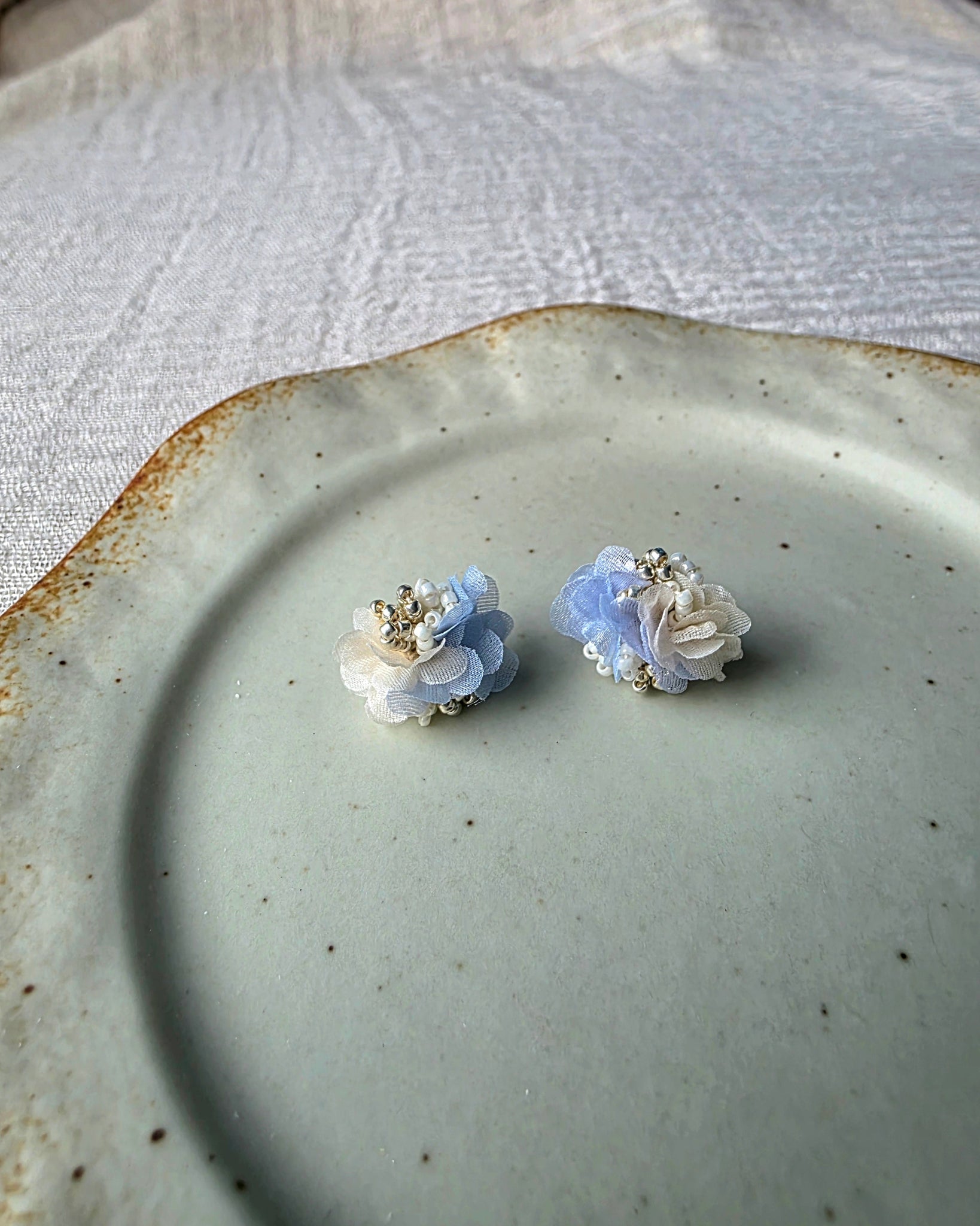 Fleur d'Or Stud Earrings in Blue Left