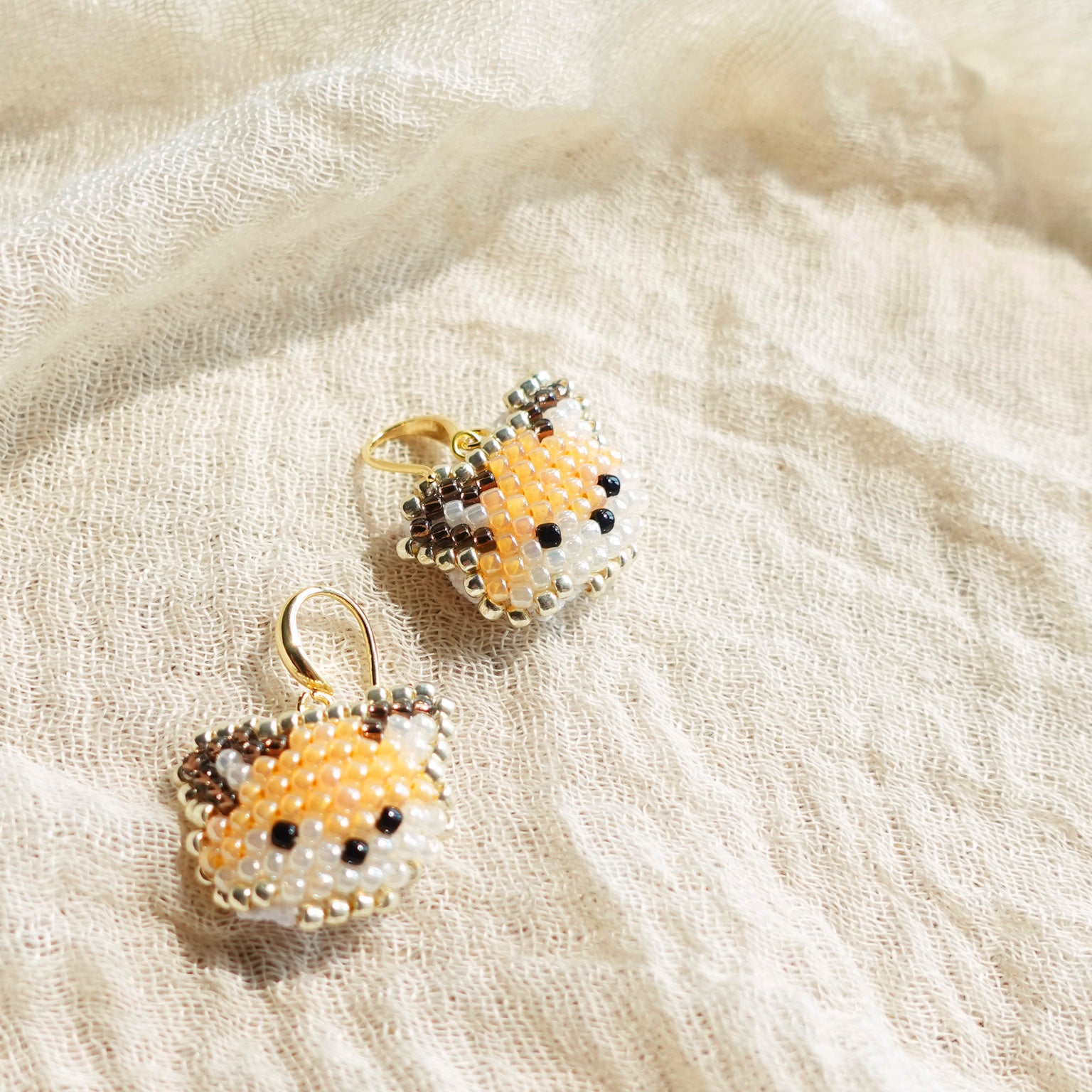 Fox Drop Earrings Far