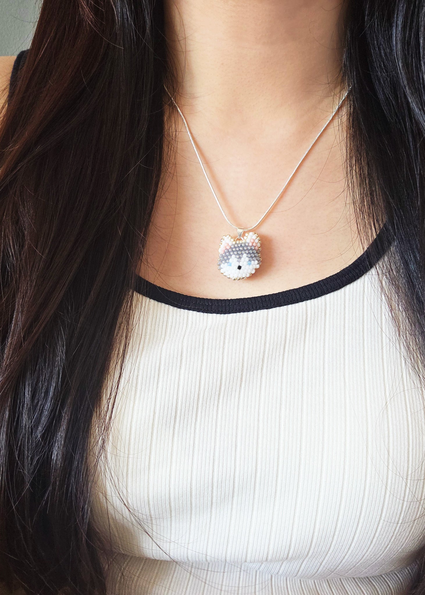 Husky Necklace Model