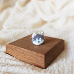 Husky Ring Display Left