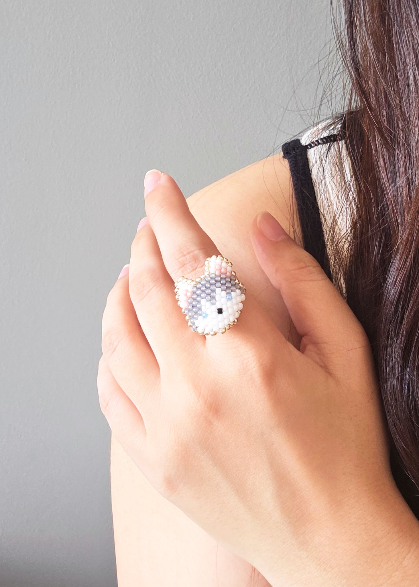 Husky Ring Model Close
