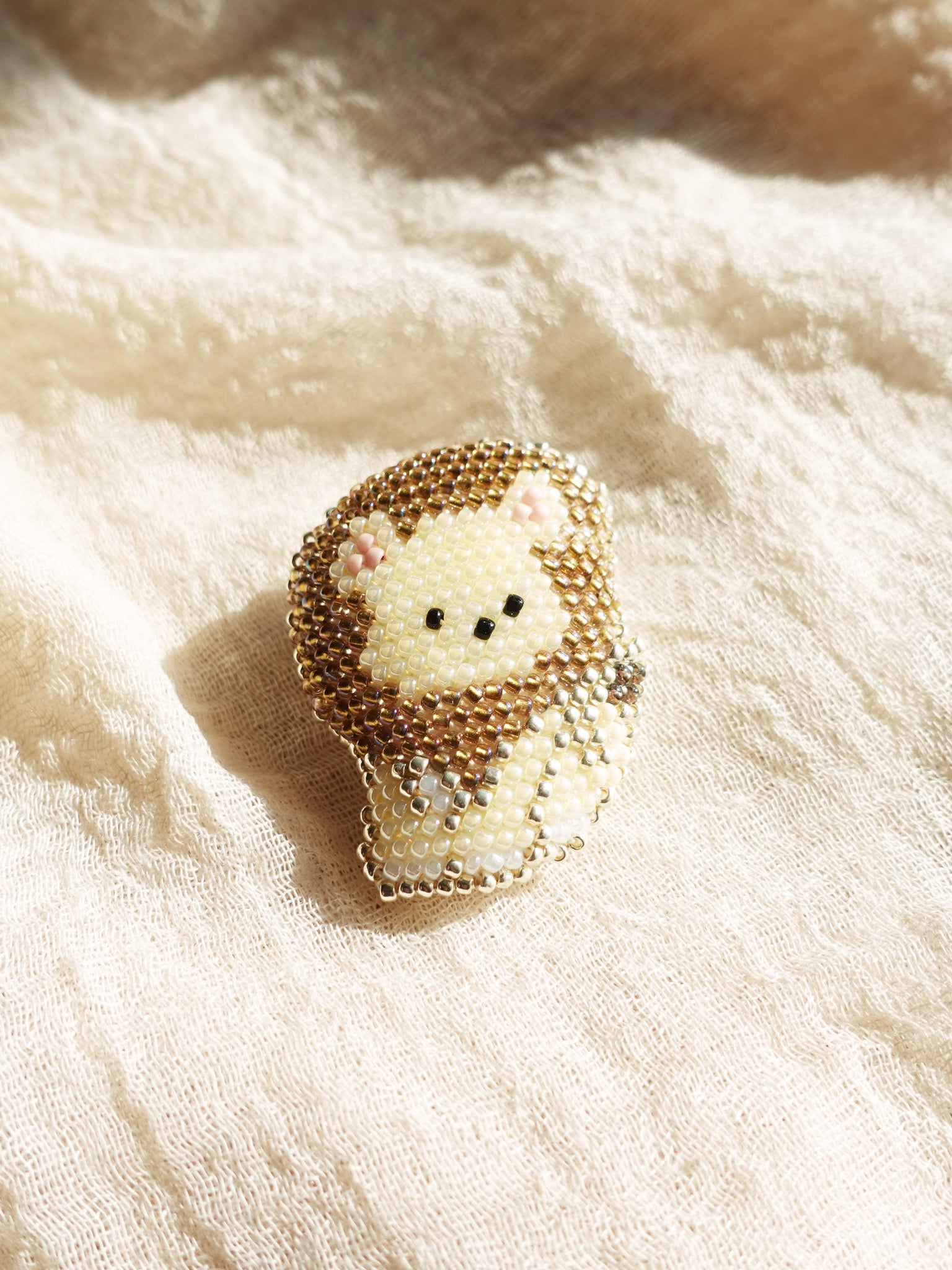 Lion Brooch Pin Front