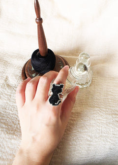 Midnight Cat Ring Hand 2