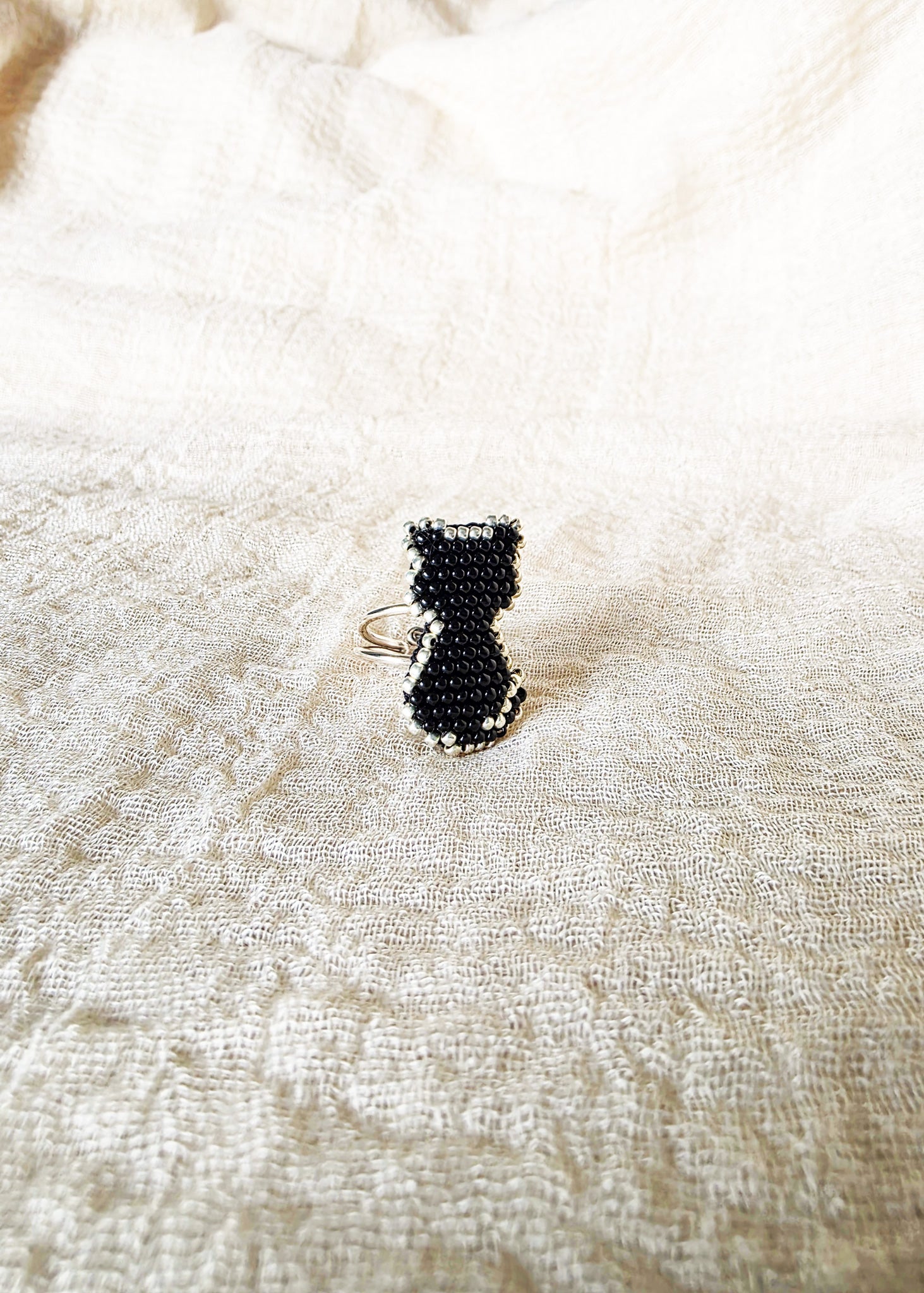Midnight Cat Ring Left