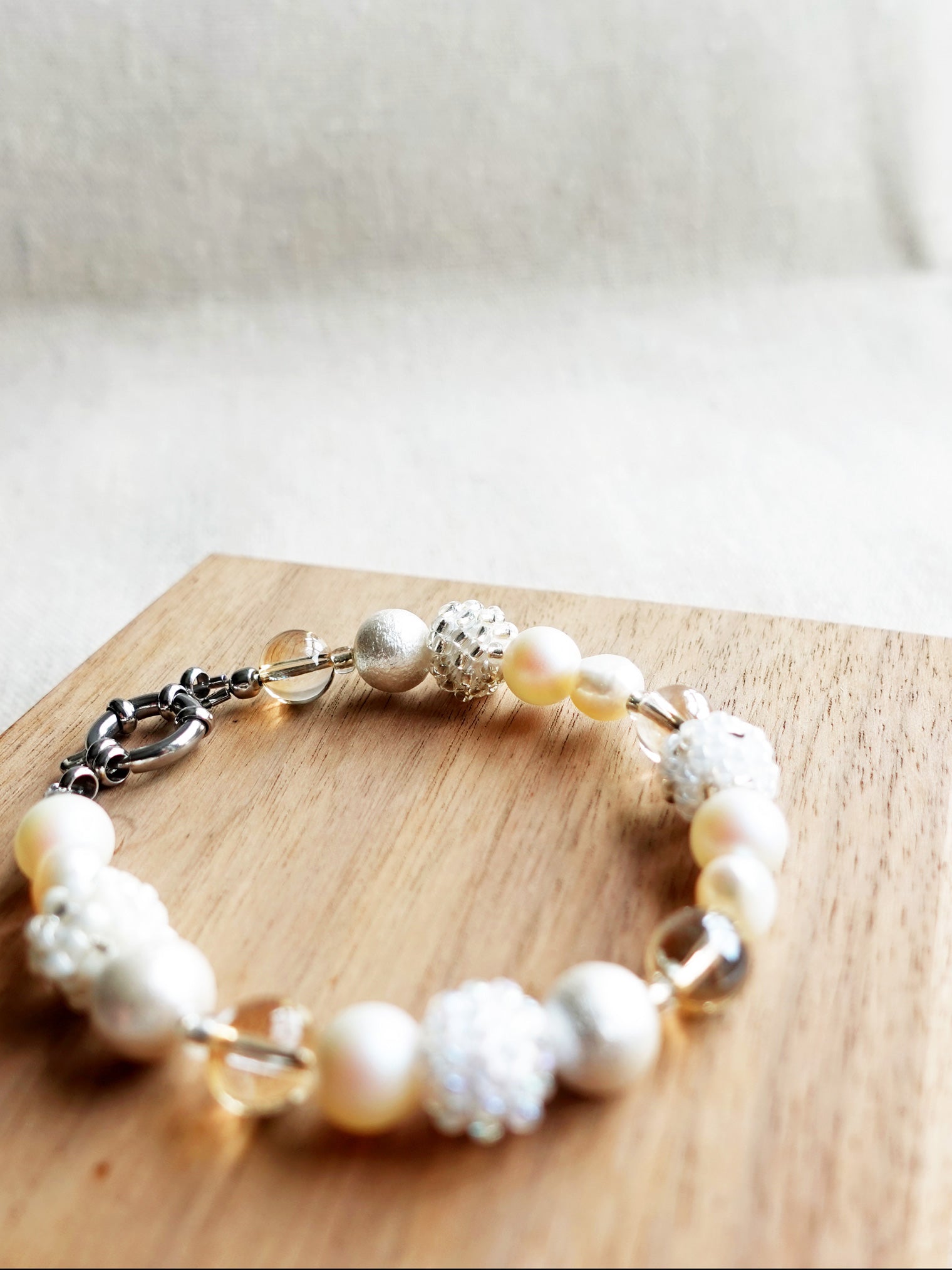 Moon Bracelet in White Back