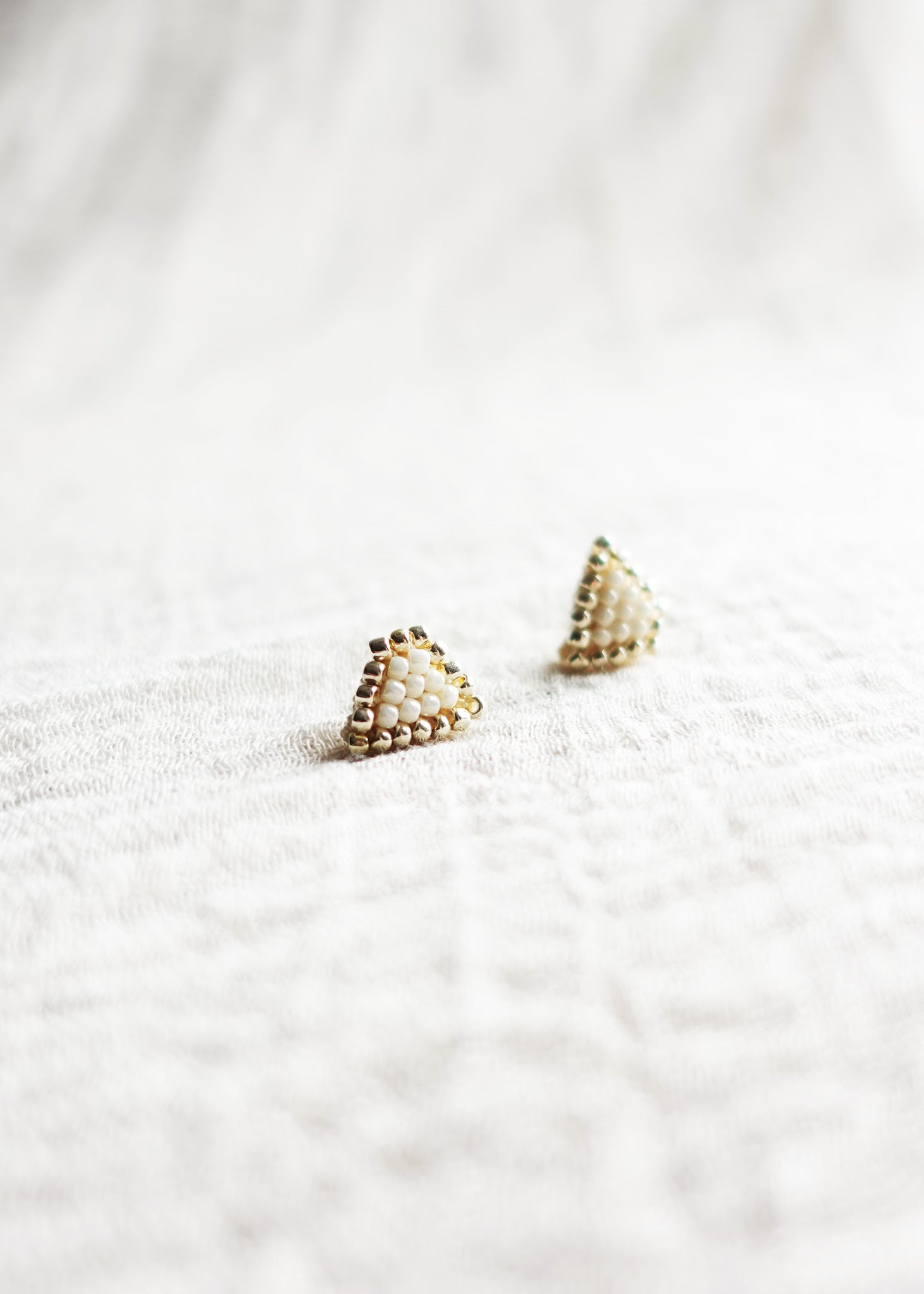 Geometric Studs Palmer Earrings in Pearl White