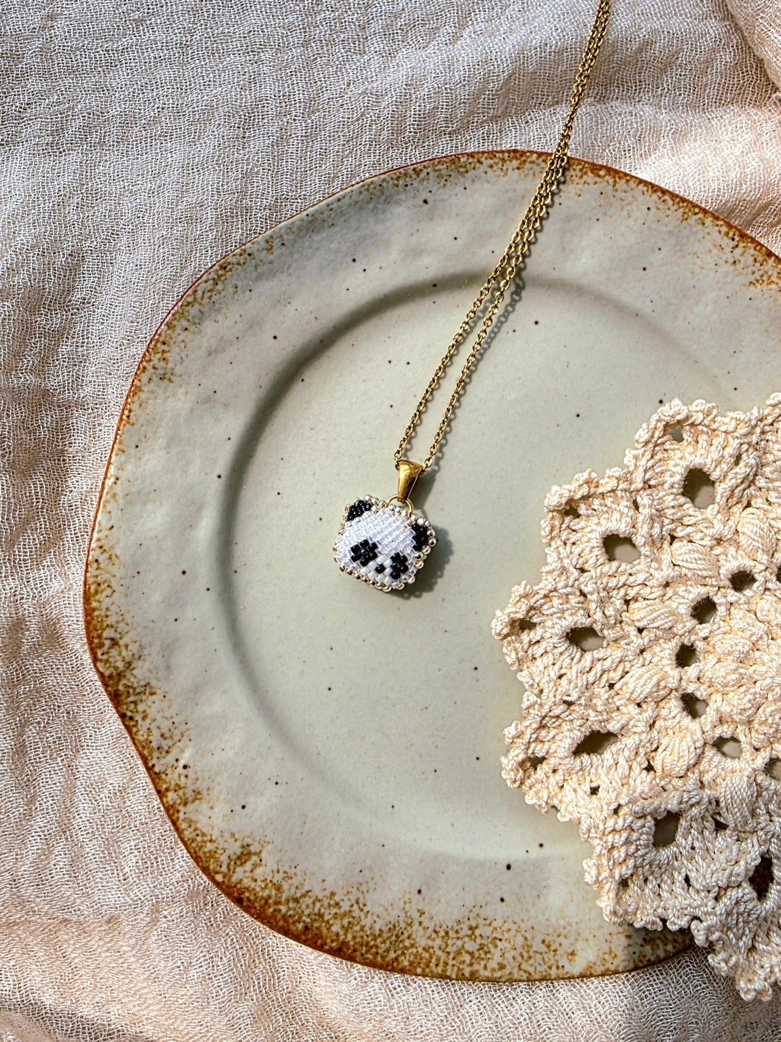 Panda necklace right