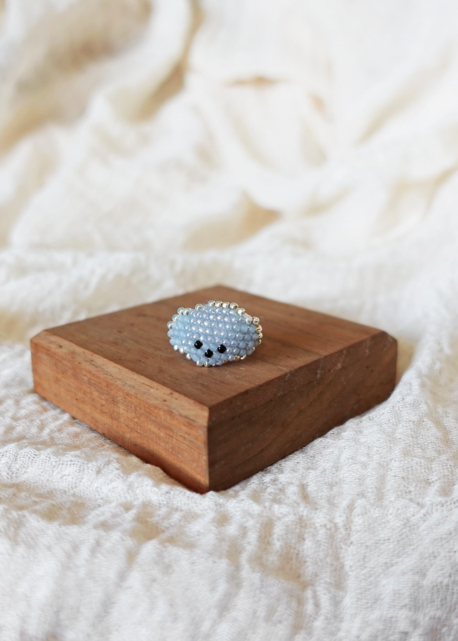 Poodle Ring in Grey Display Front