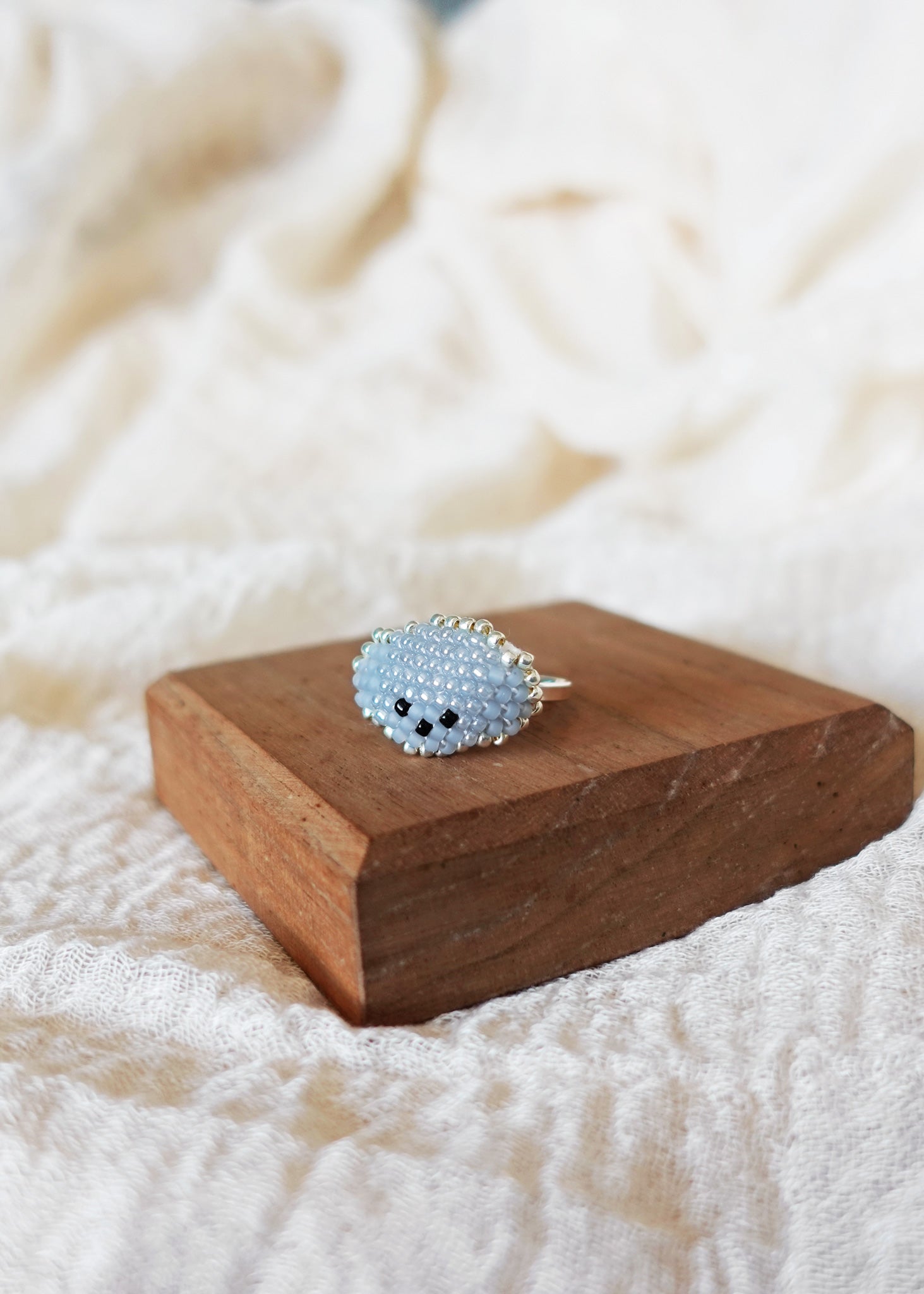 Poodle Ring in Grey Display Ring