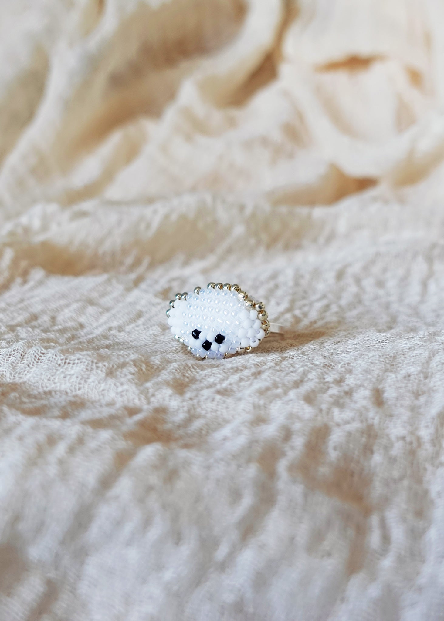 Poodle Ring in White Right