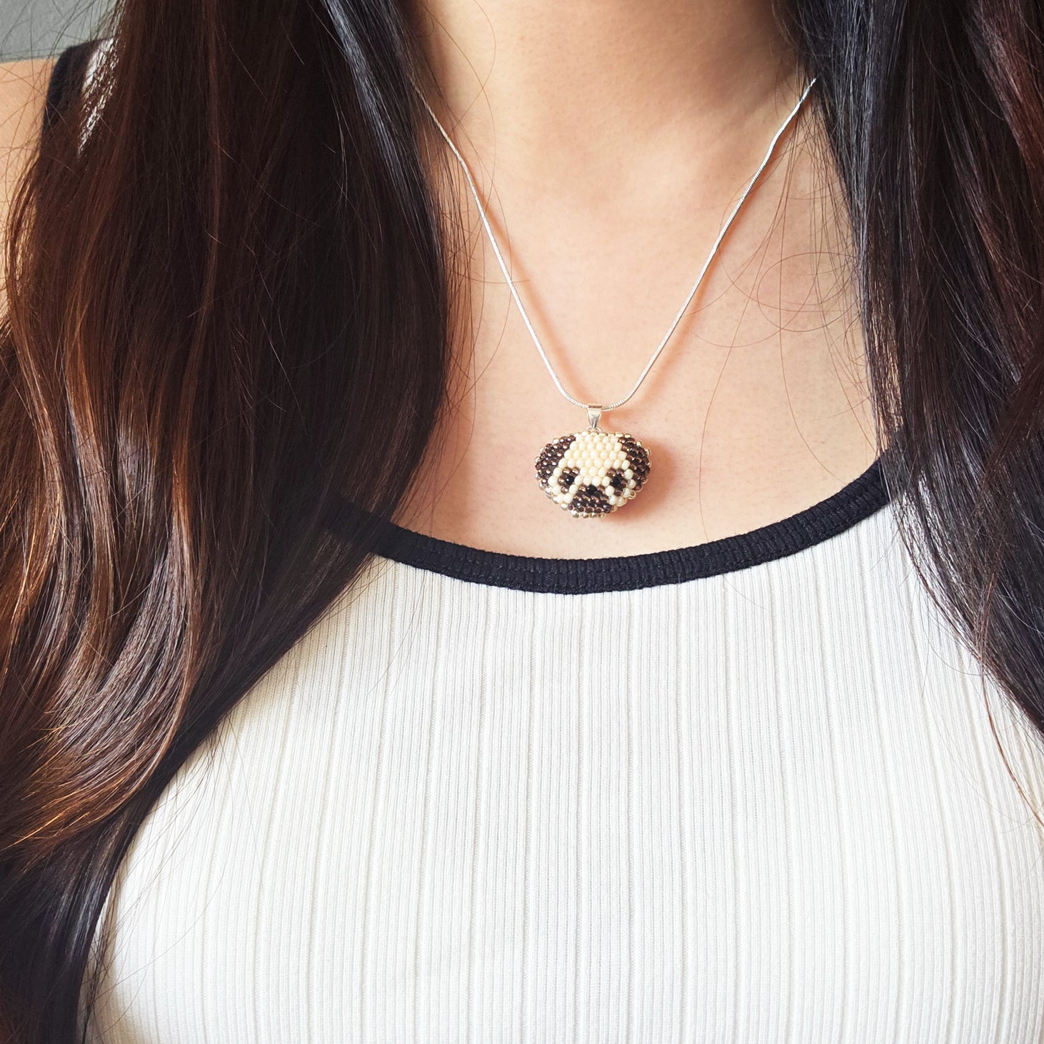 Pug Necklace Model