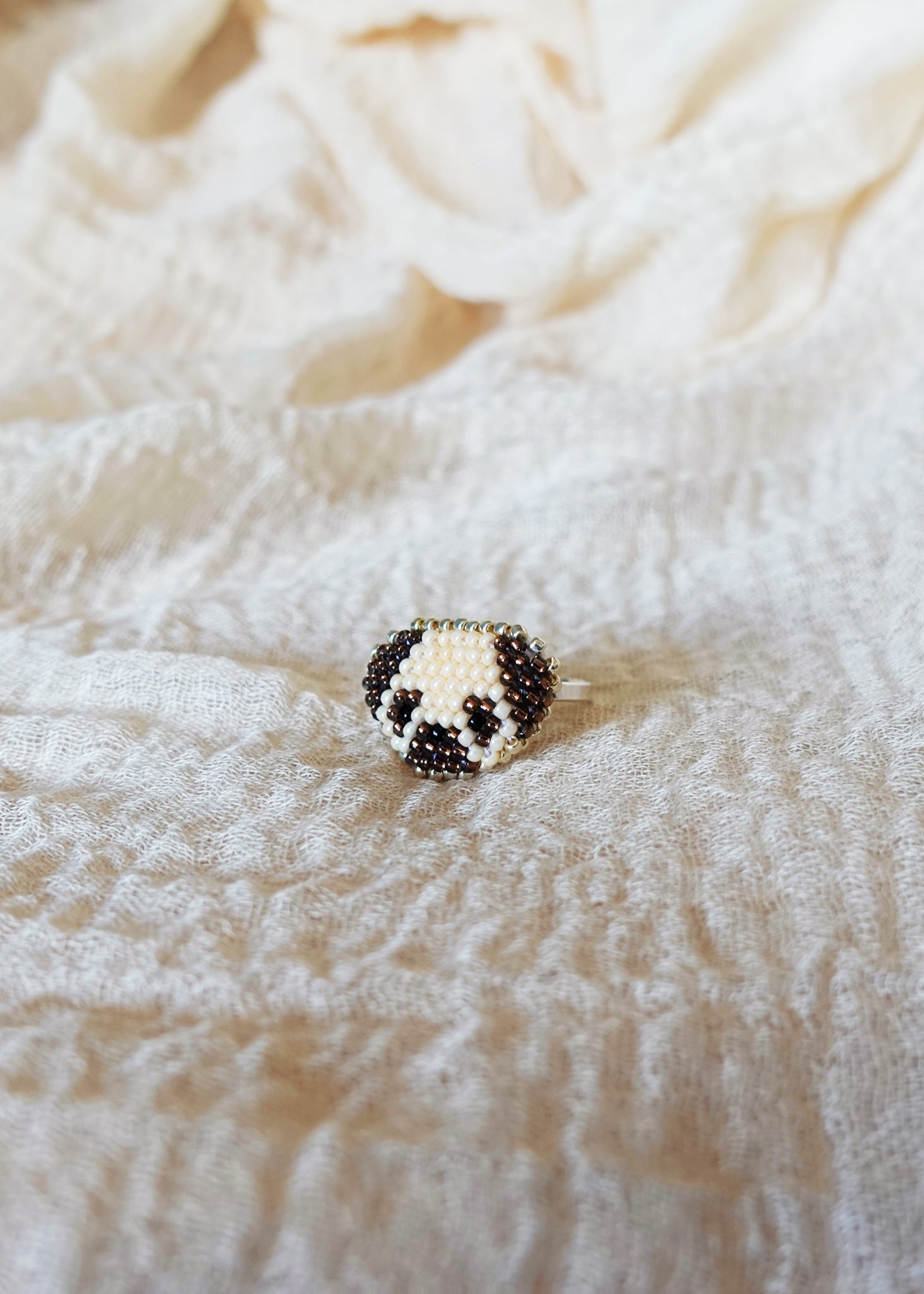 Pug Ring Right 2
