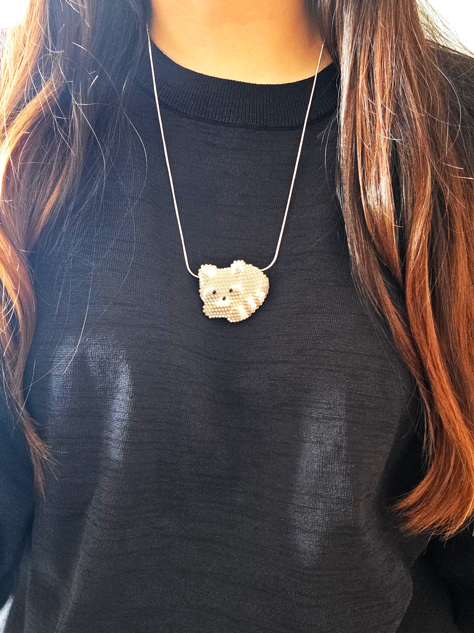 Raccoon Loaf Necklace Model