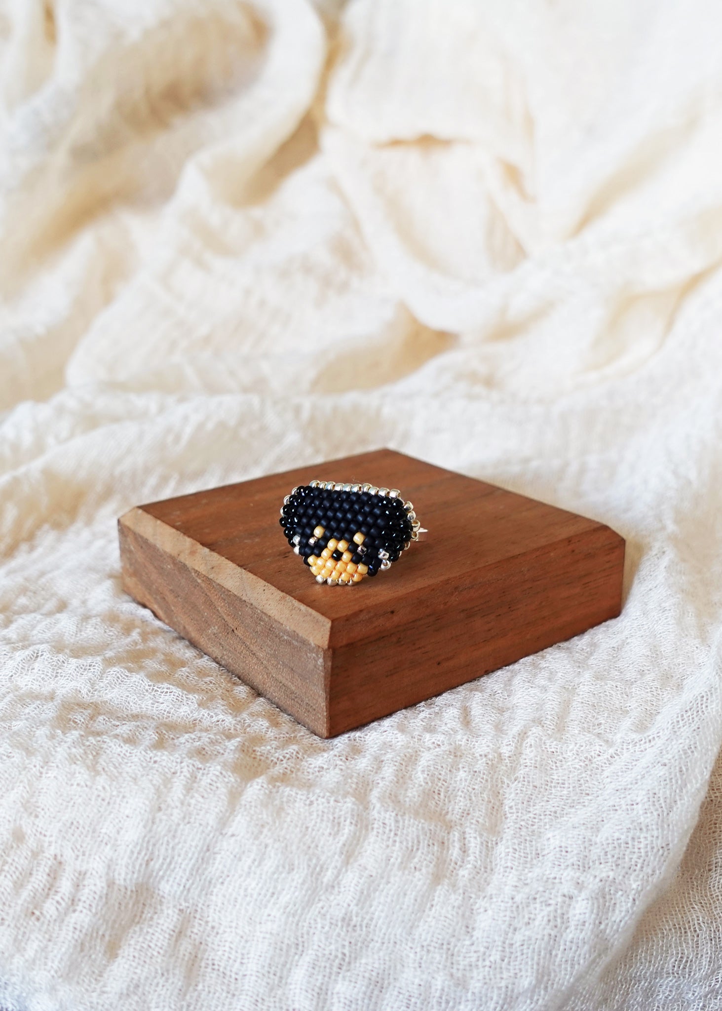 Rottweiler Ring Display Front
