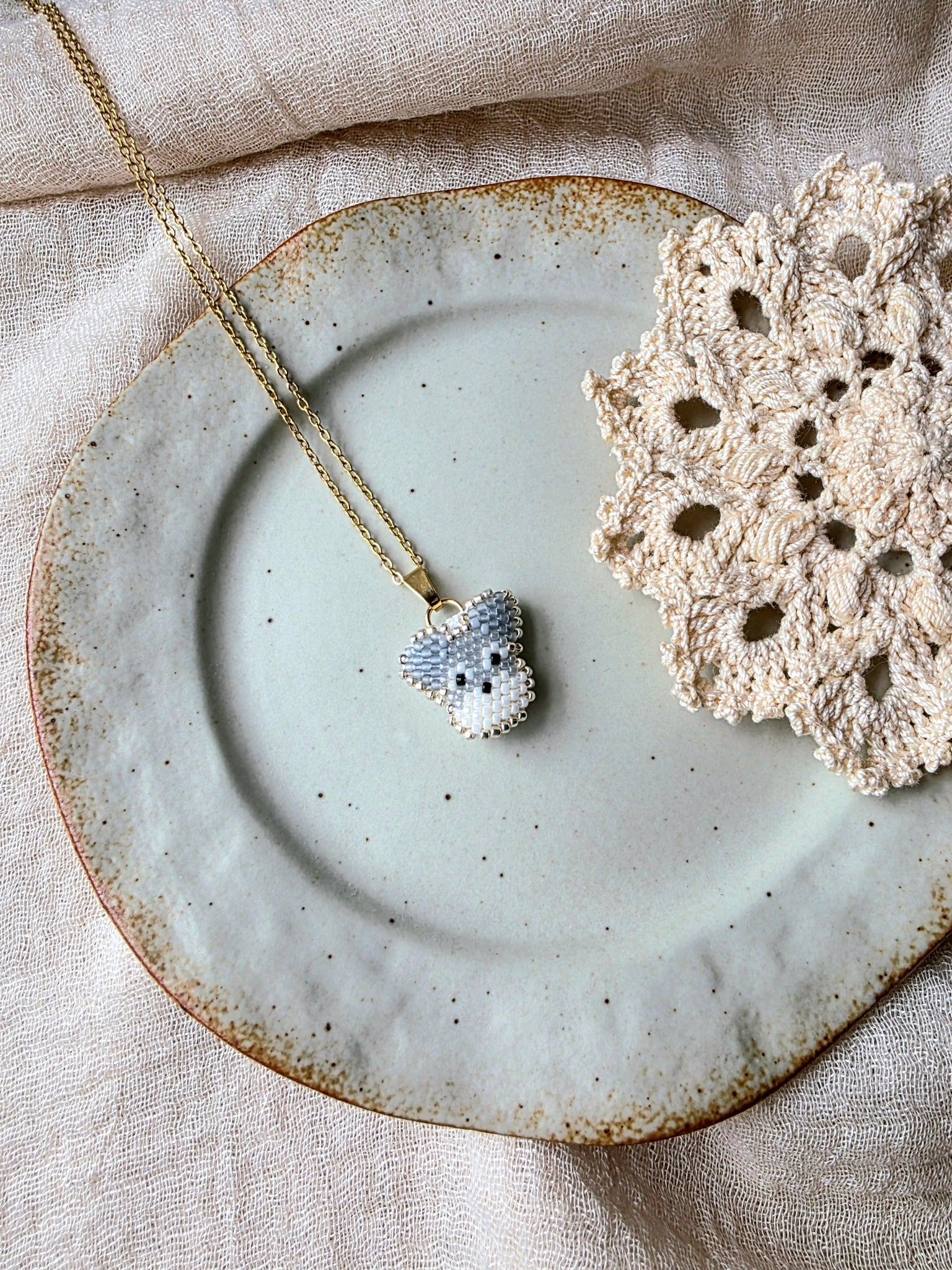 Schnauzer necklace left