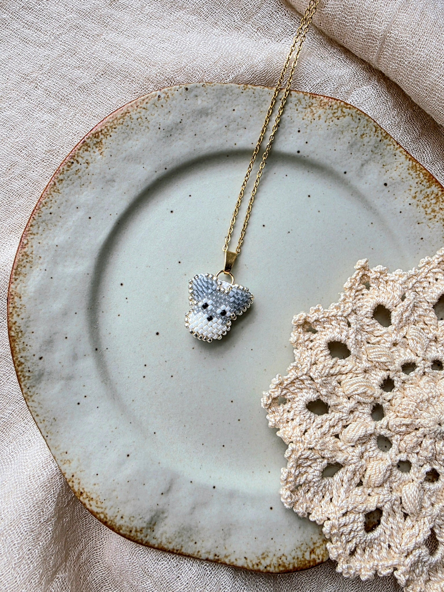 Schnauzer necklace right