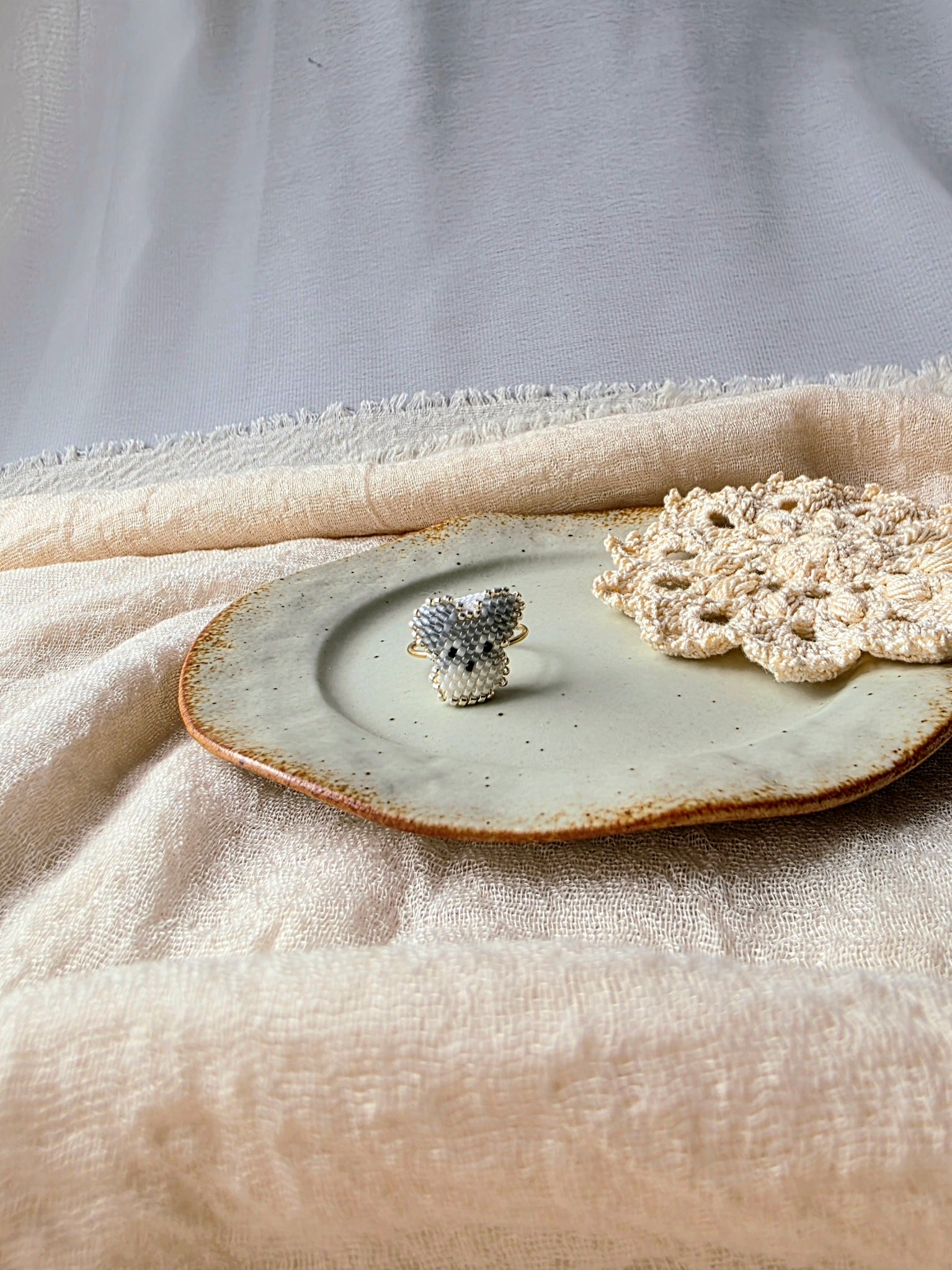 Schnauzer ring left