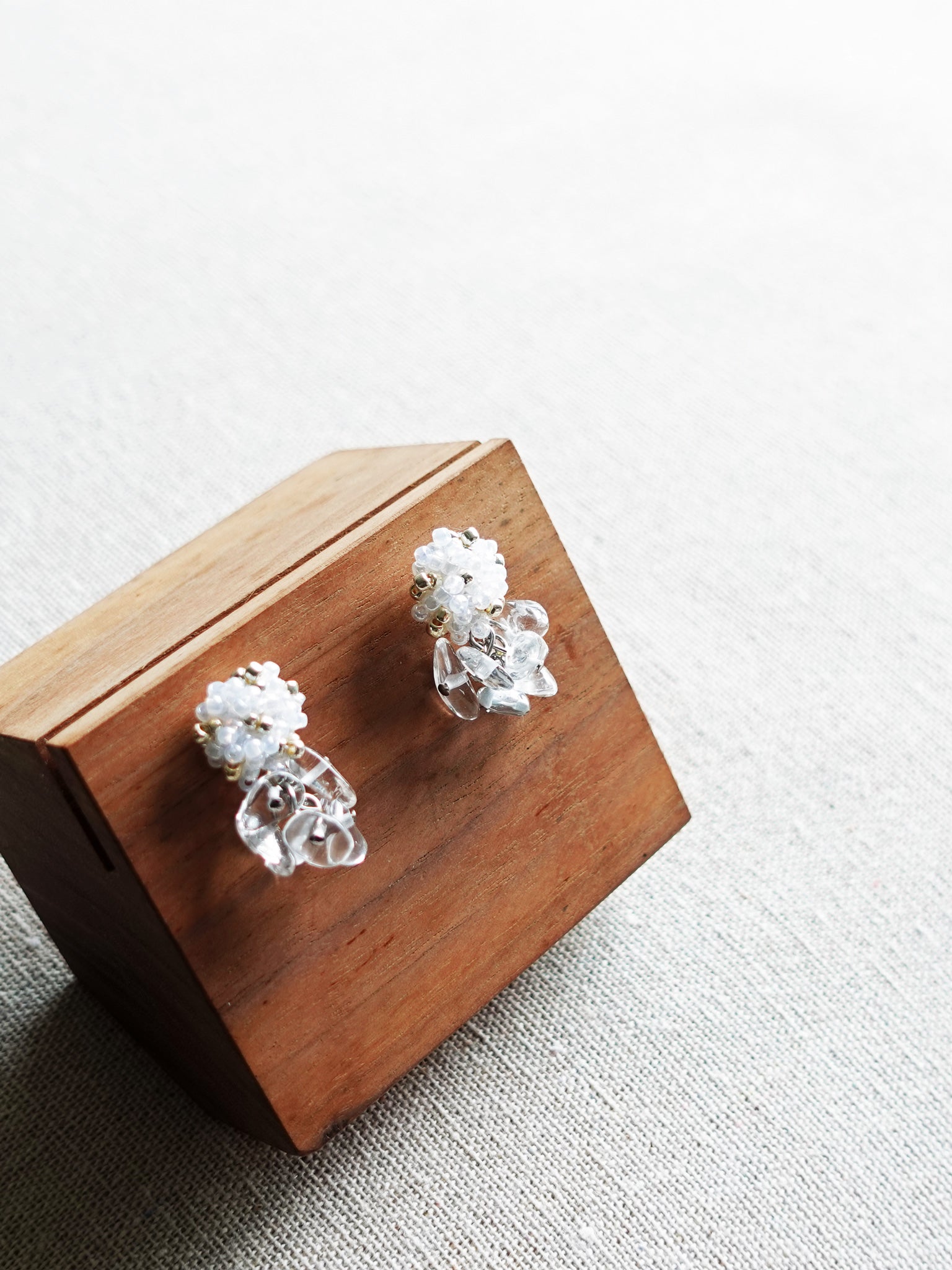 Sereia Quartz Earrings in White Display