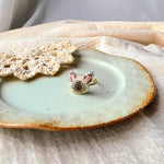 Siamese cat ring right