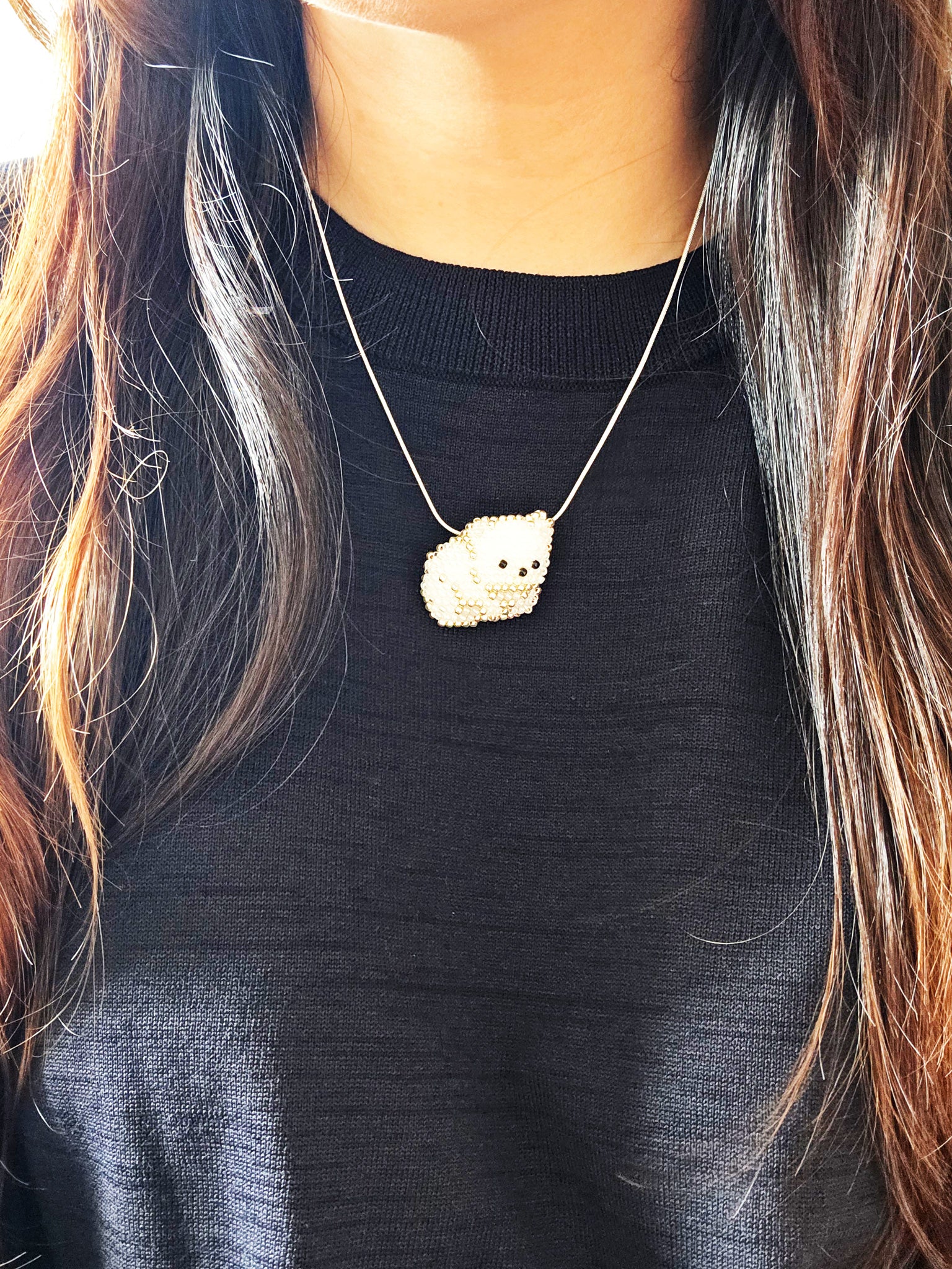 Small White Bear Loaf Necklace Model