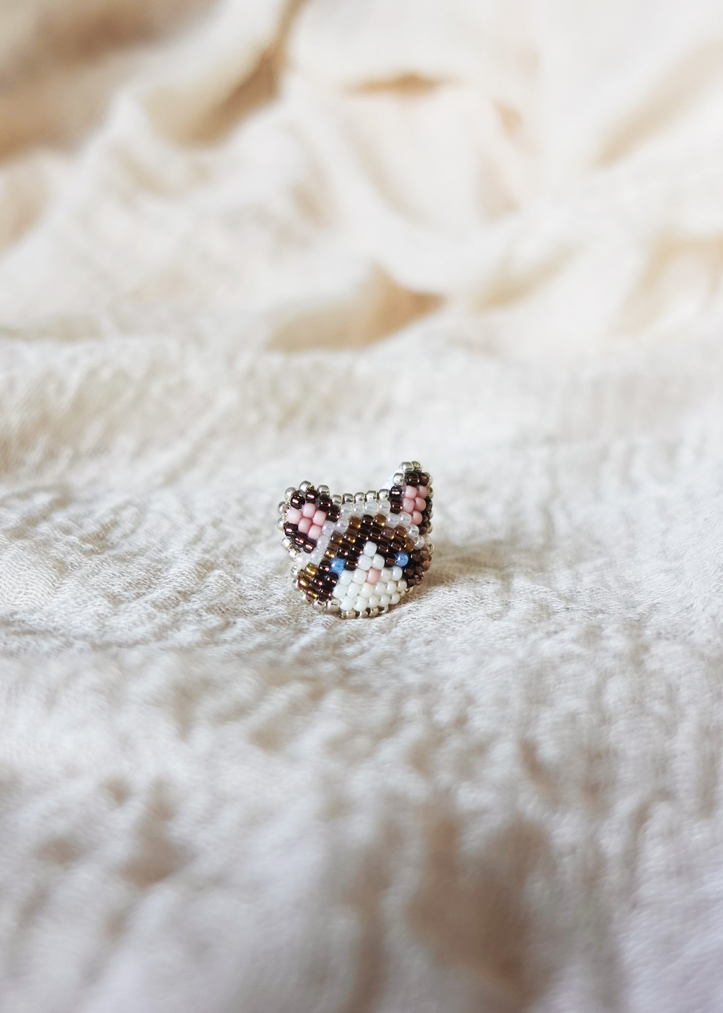 Snowshoe Cat Ring Left