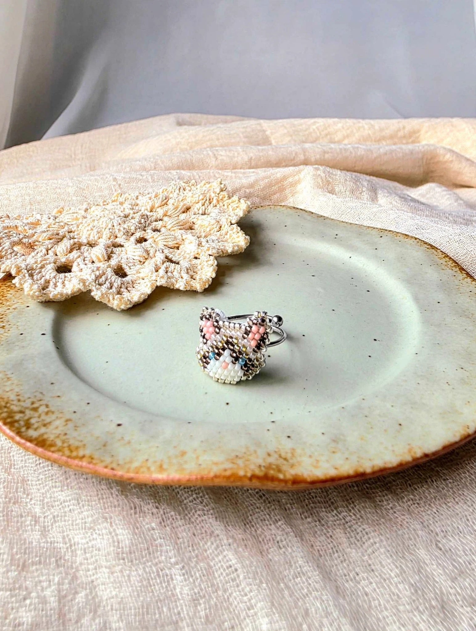 Snowshoe cat ring in stainless steel