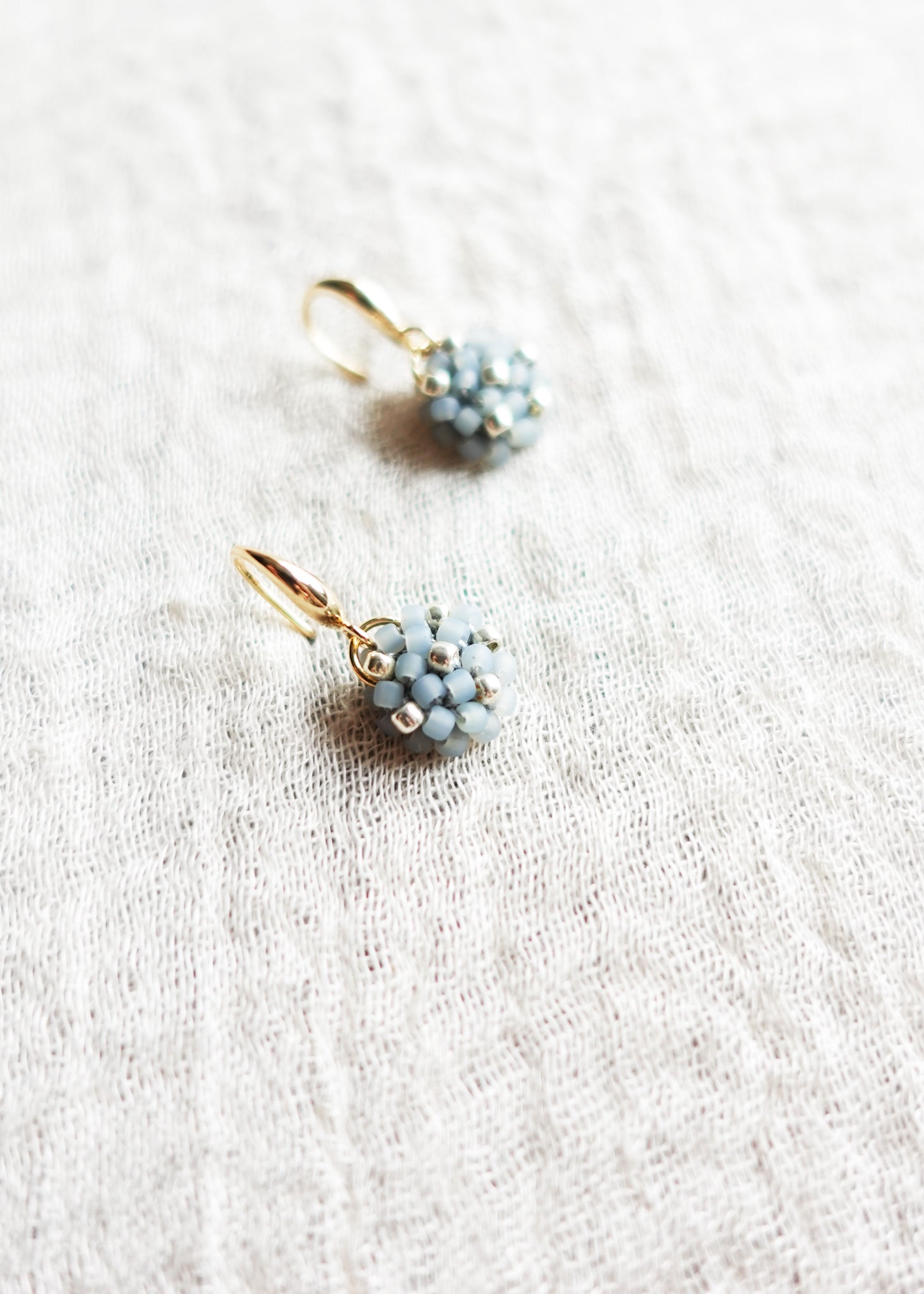 Short Drop Earrings Star Dust Petite in Smoke Grey