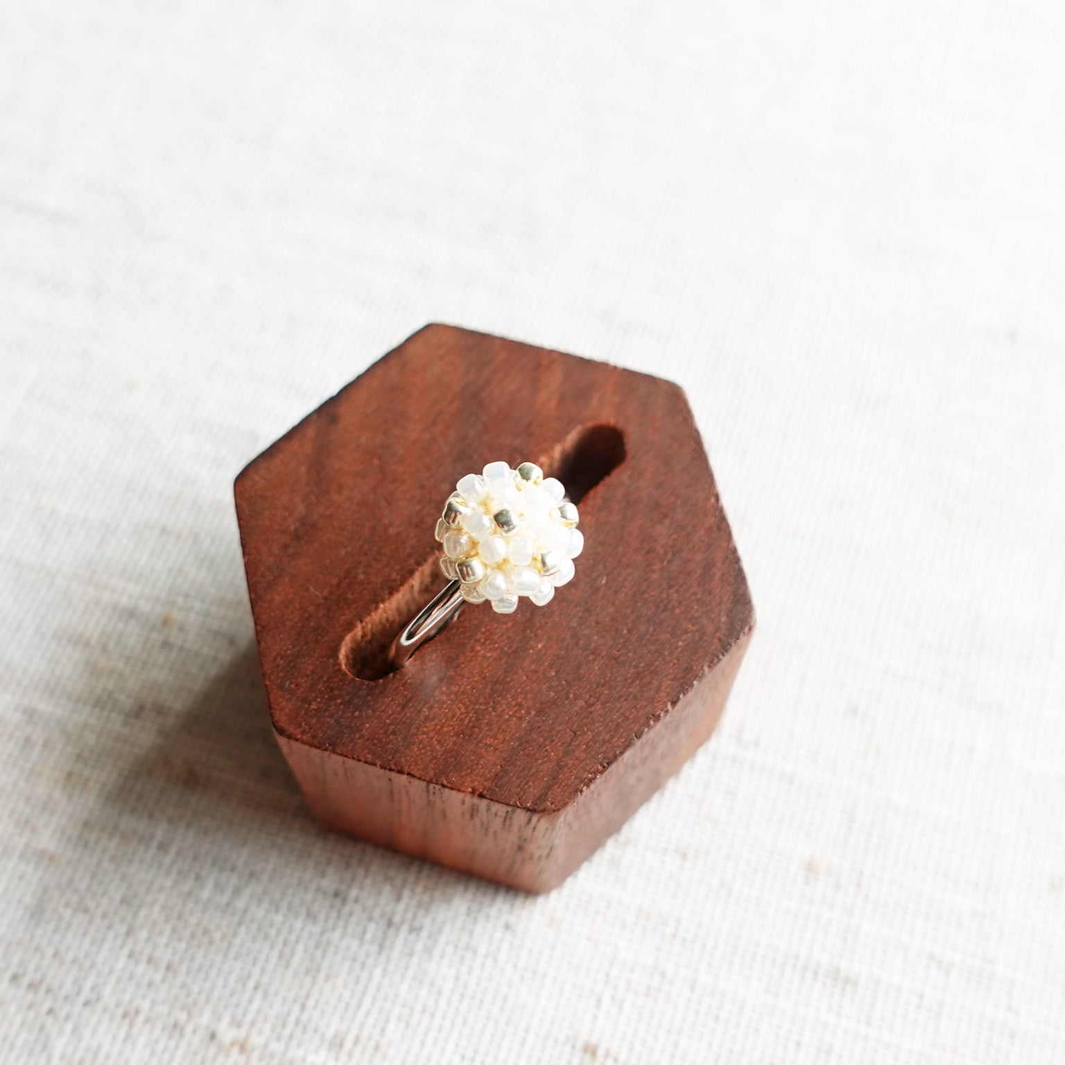 Star Dust Slim Ring in Ivory Top