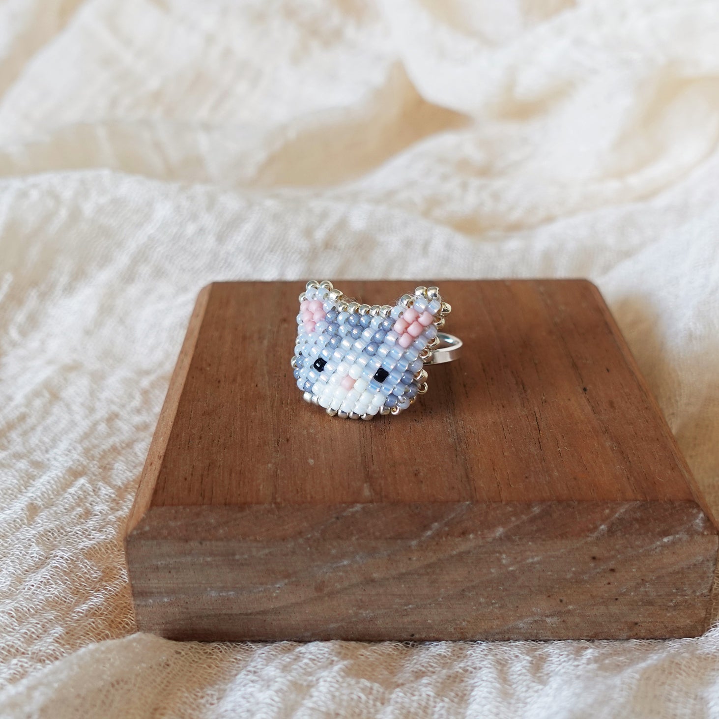 Tabby Cat Ring in Silver Display Right