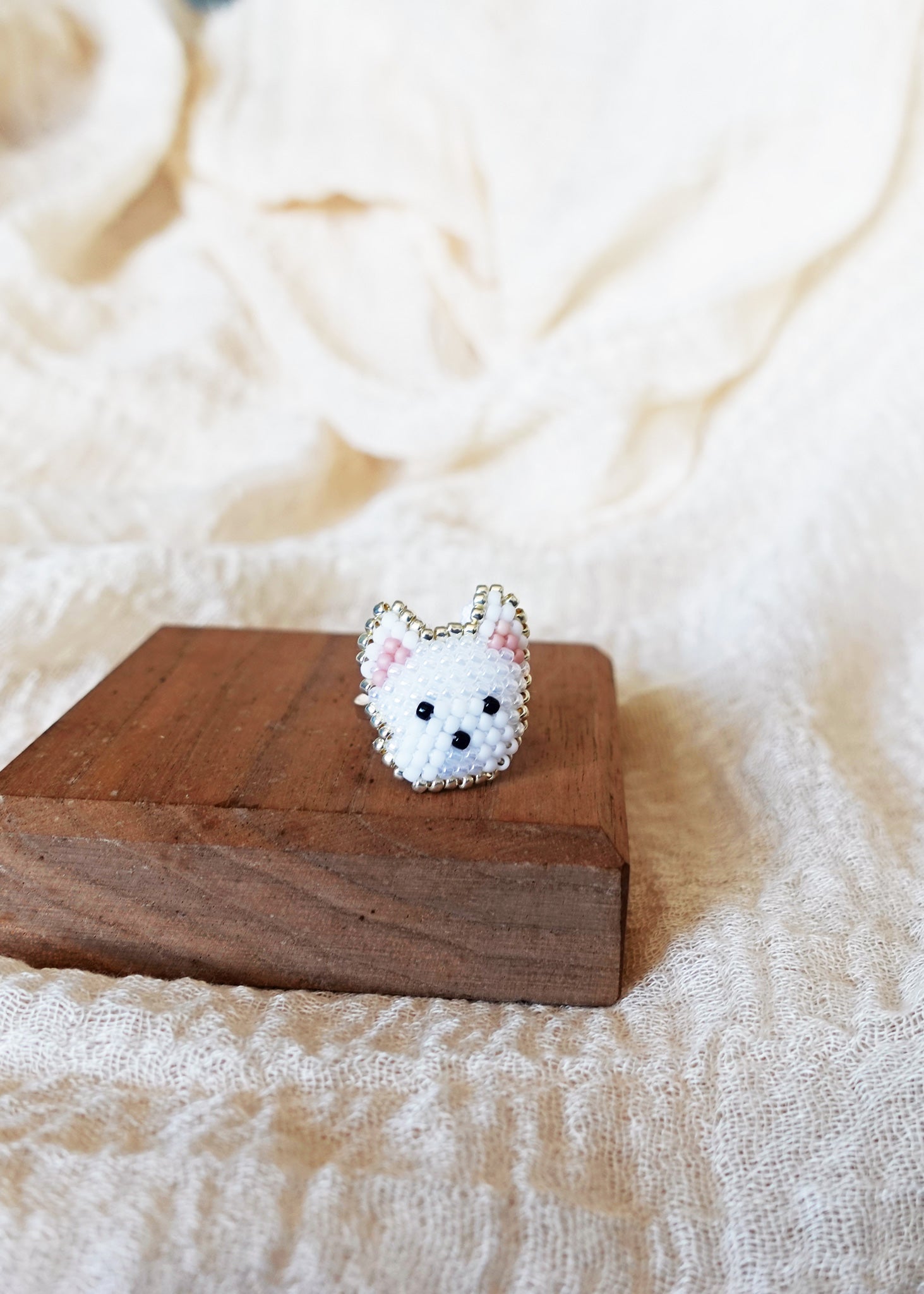West Highland Terrier Ring Display Front