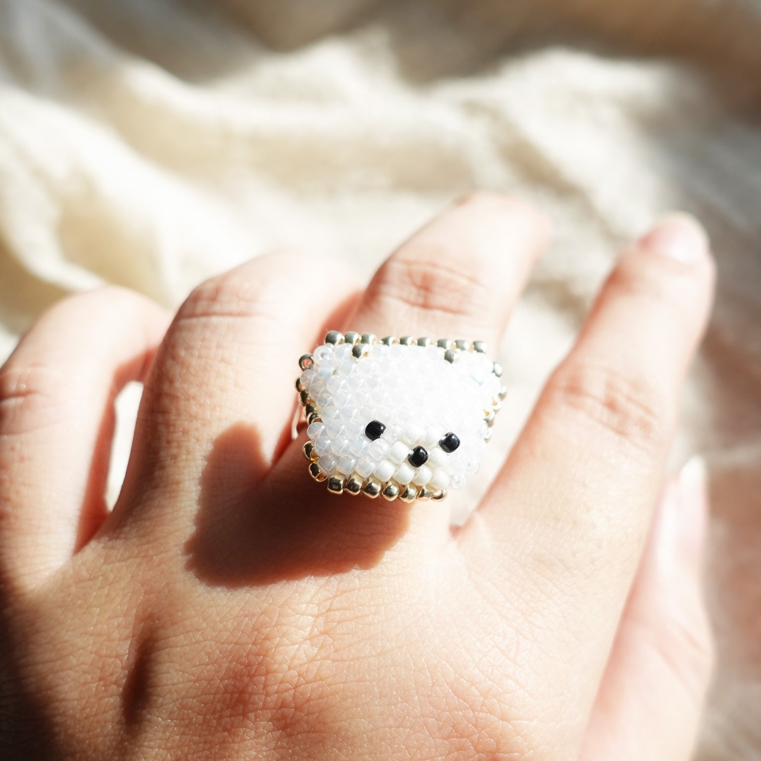 White Bear Ring Hand