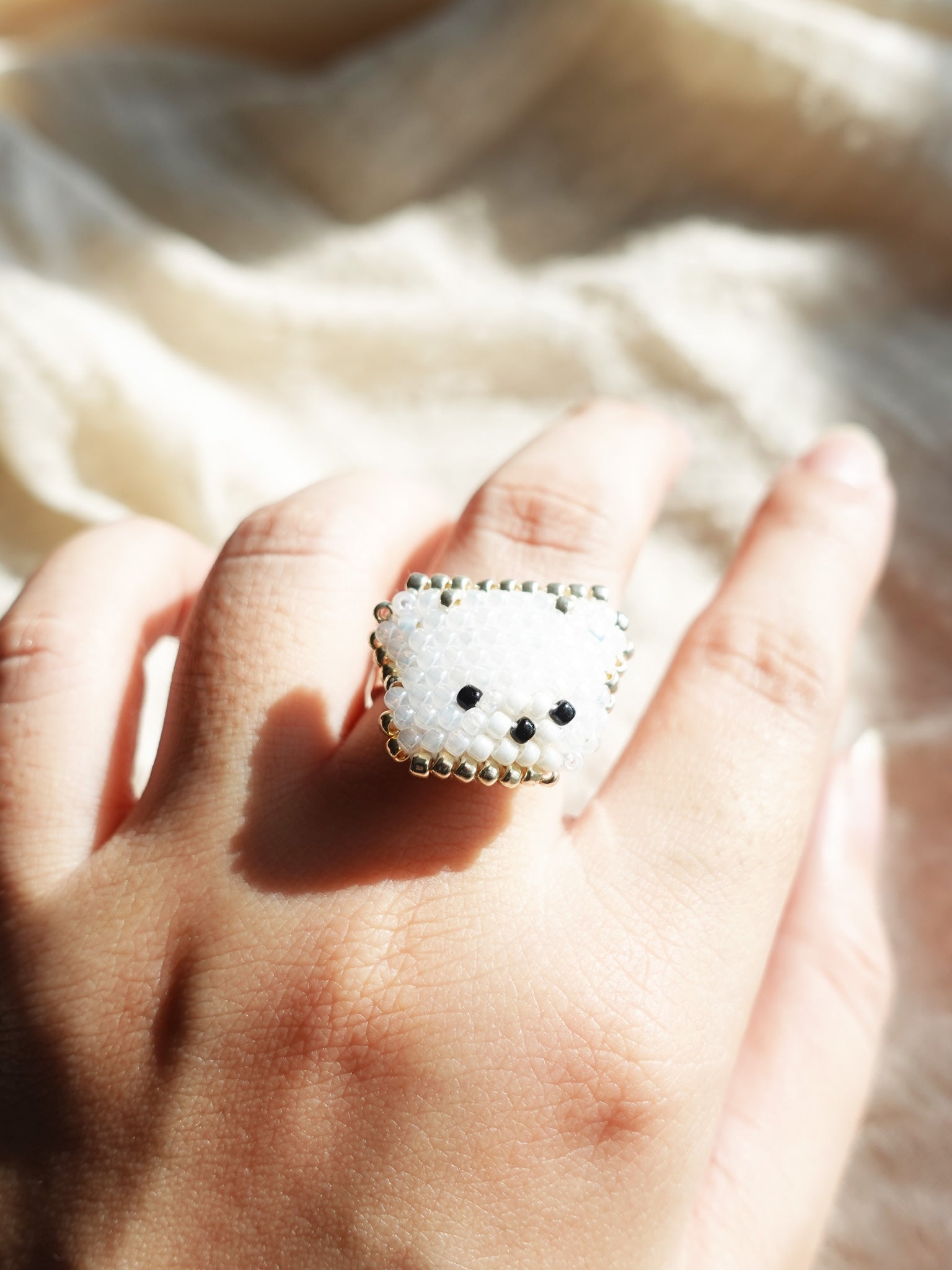 White Bear Ring Hand