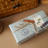 gift wrapping simple rustic 2 grey left